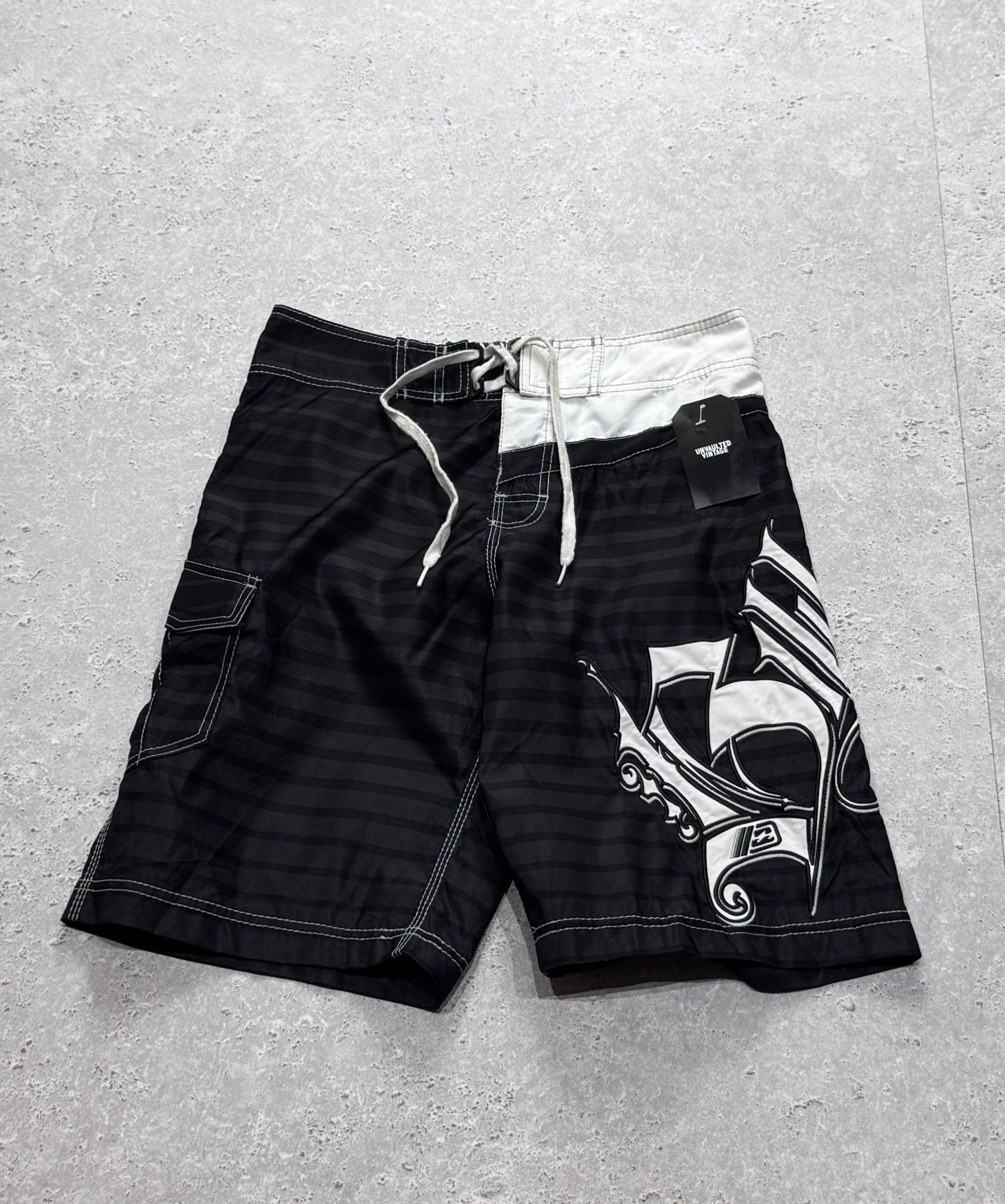 Vintage 2000s Billabong “Brian Grubb” Boardshorts (30”)
