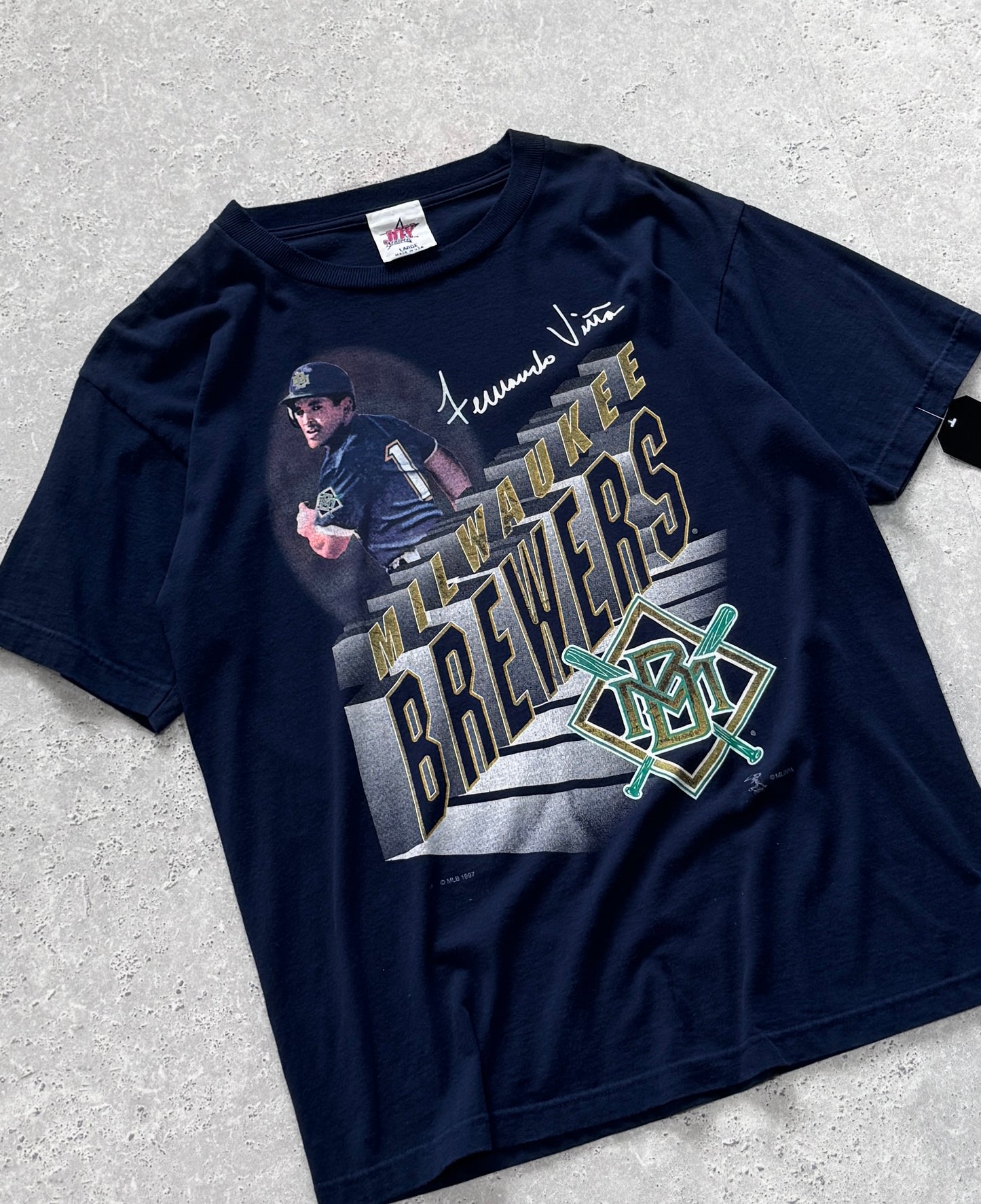 Vintage 97' Milwuakee Brewers Fernando Viña MLB Tee (L)
