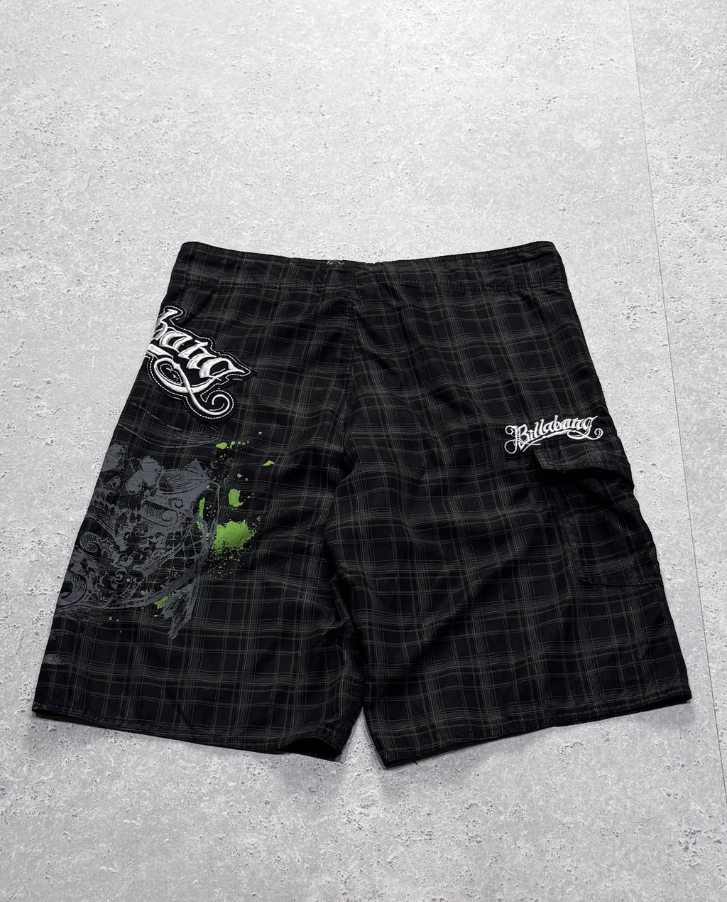 Vintage Y2K Billabong Plaid Boardshorts (36”)