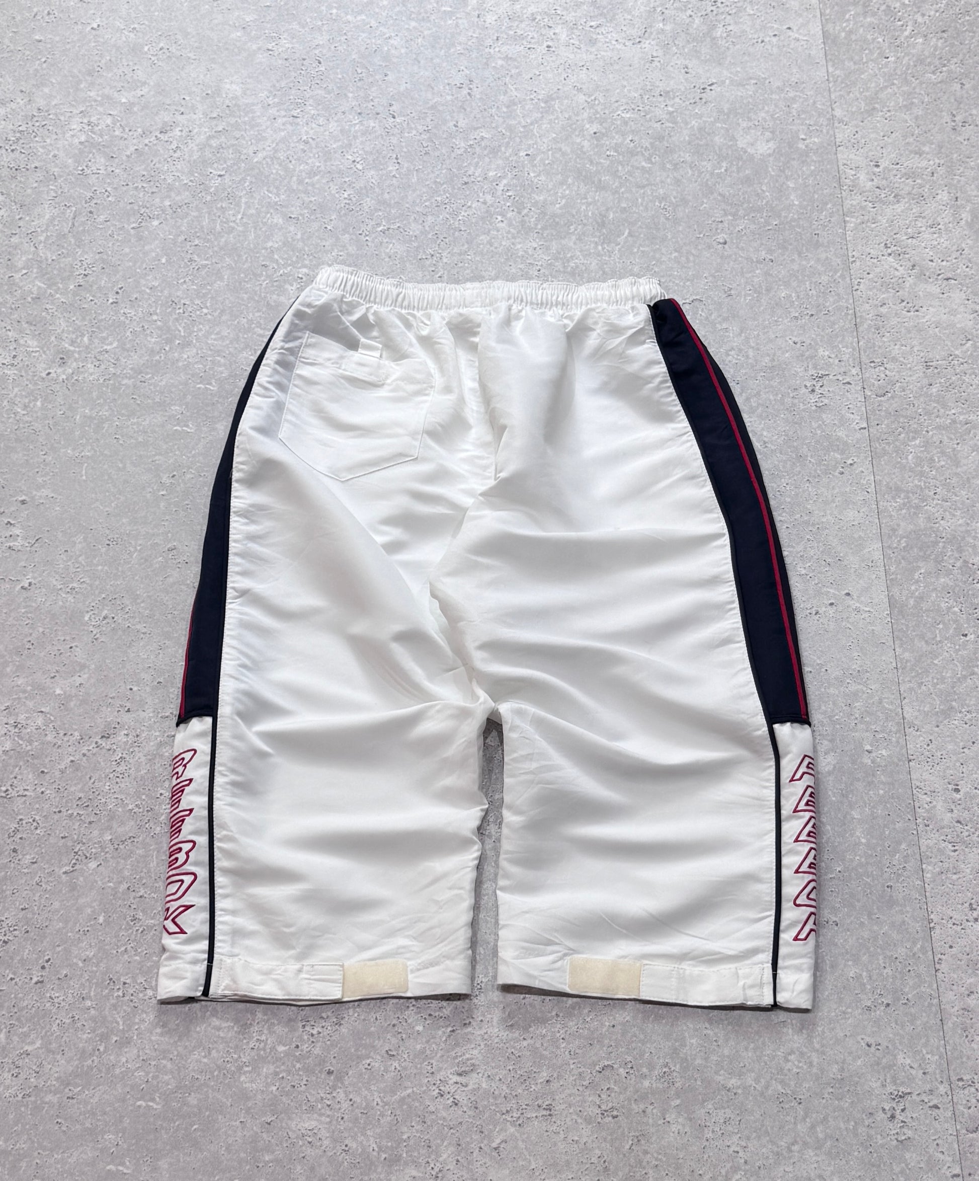 Vintage 2000s Reebok Adjustable 3/4 Track Shorts (M)