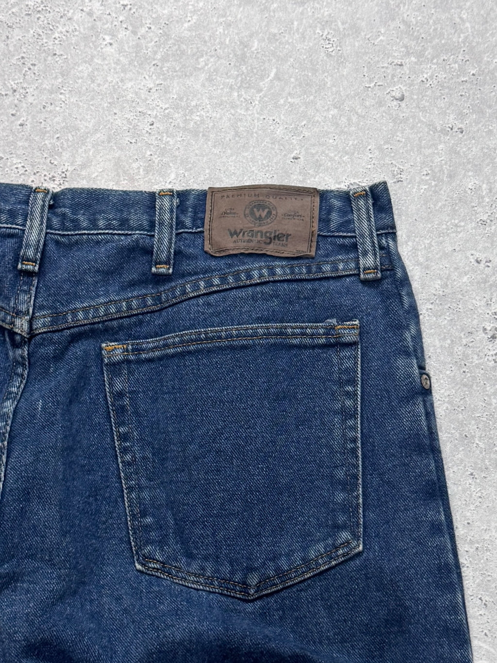 Vintage Wrangler Denim Jorts (32")