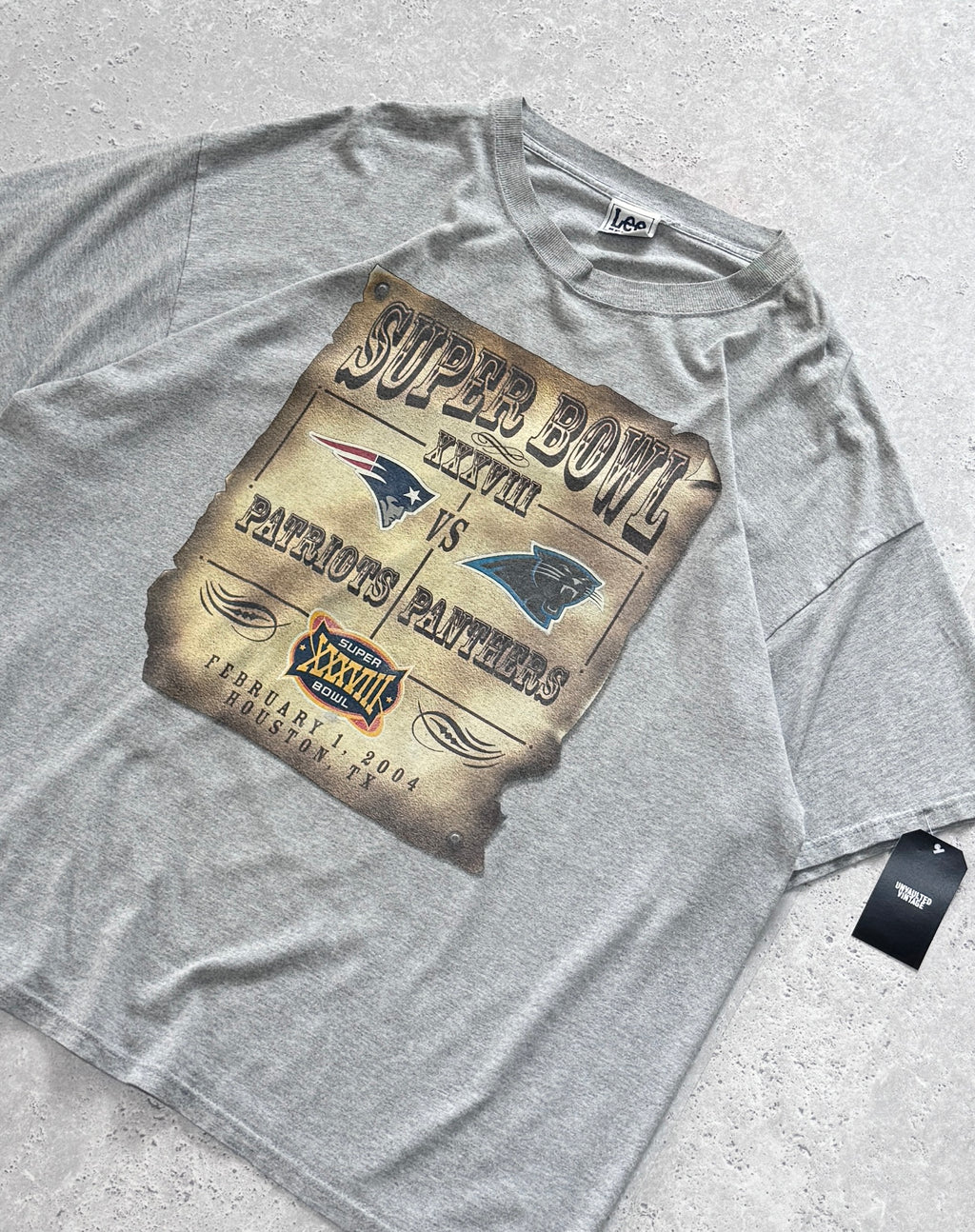 Vintage 04' Superbowl NFL Tee (2XL)