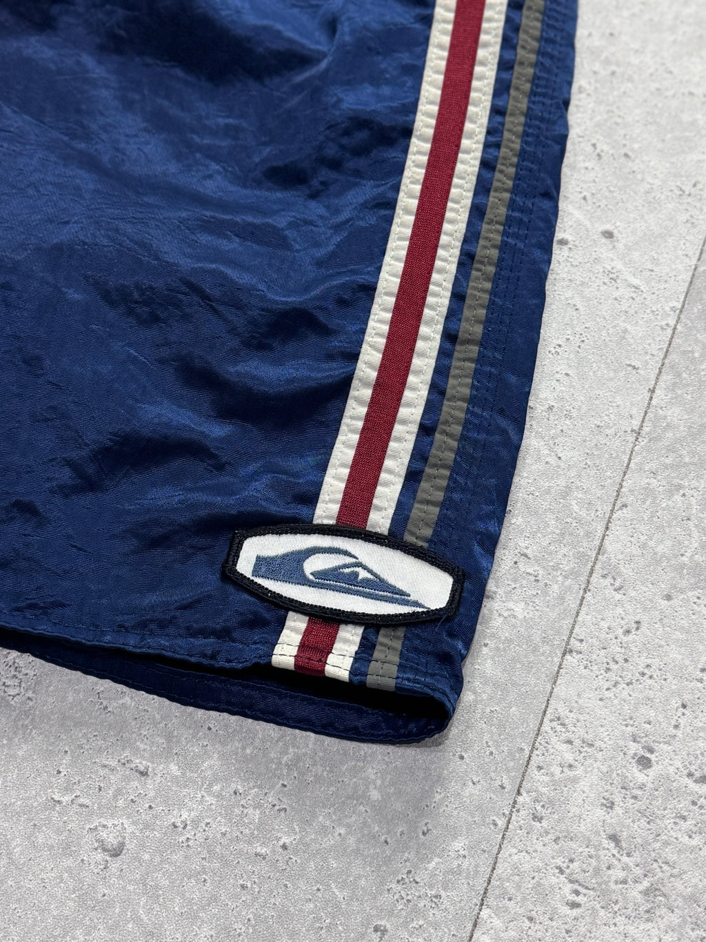 Vintage 90s Quiksilver Satin Boardshorts (32”)