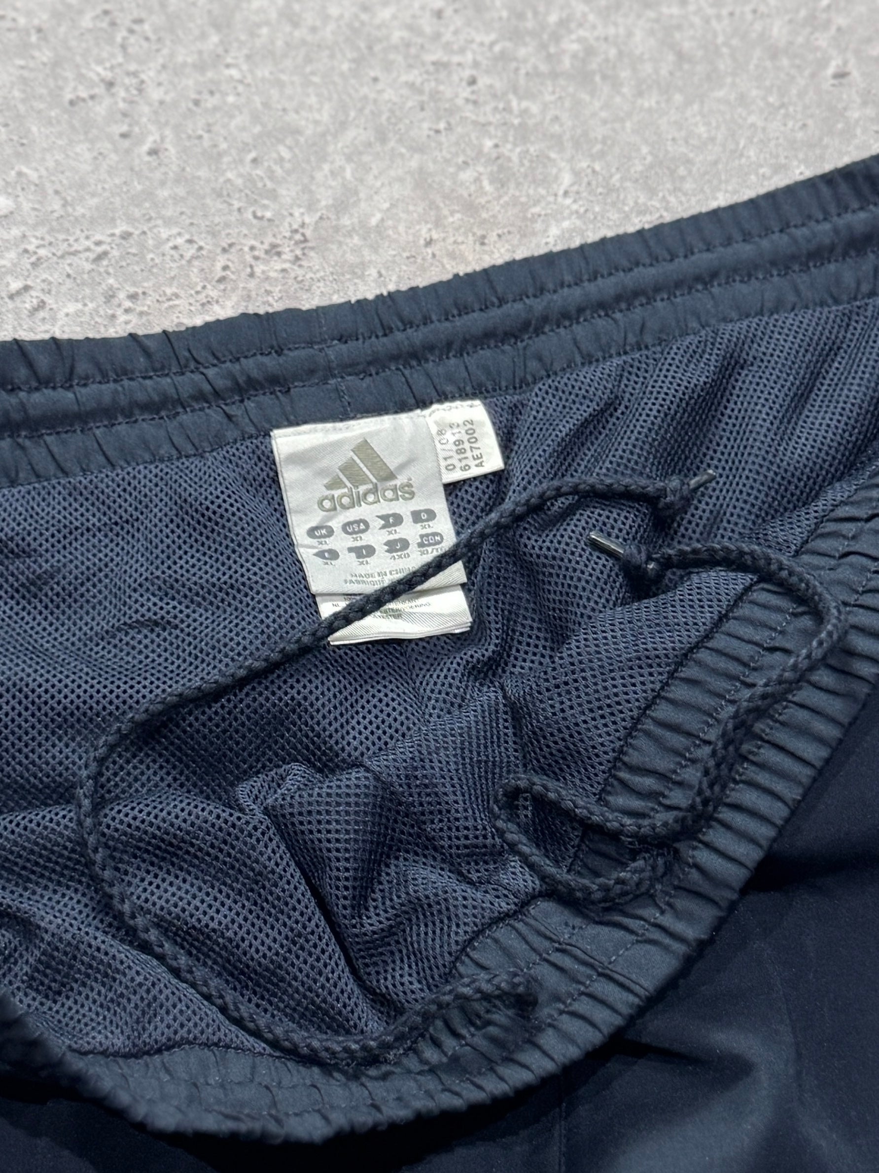 Vintage 2000s Adidas 3/4 Track Shorts (2XL)