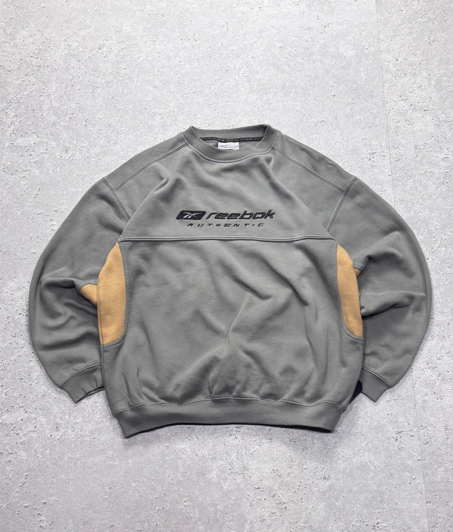 Vintage 2000s Reebok Authentic Embroidered Sweater (XL)