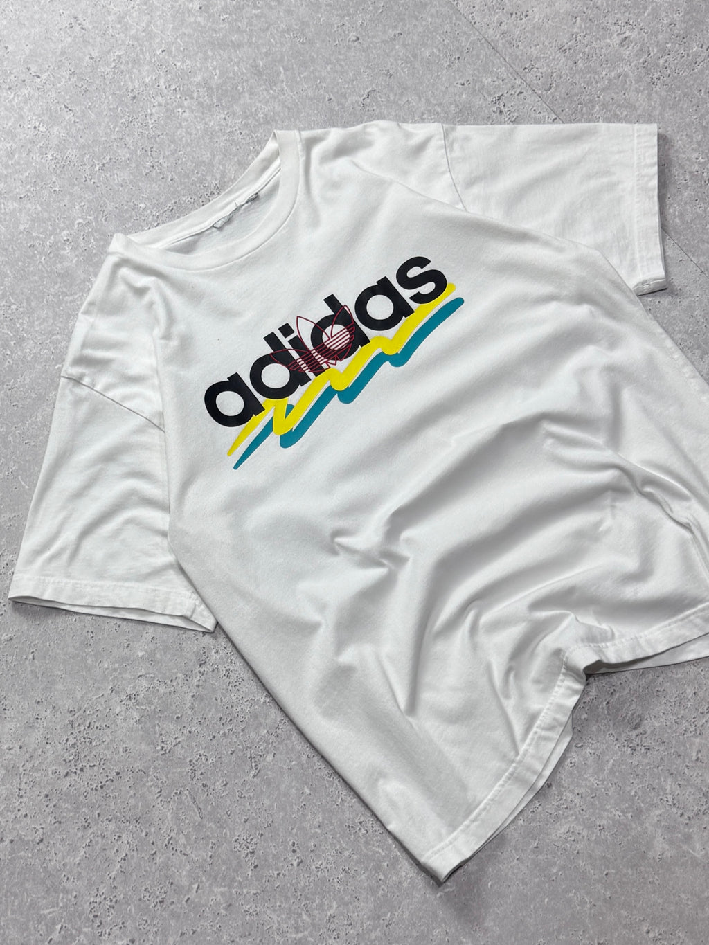 Vintage 2000s Adidas Spellout Tee (M)