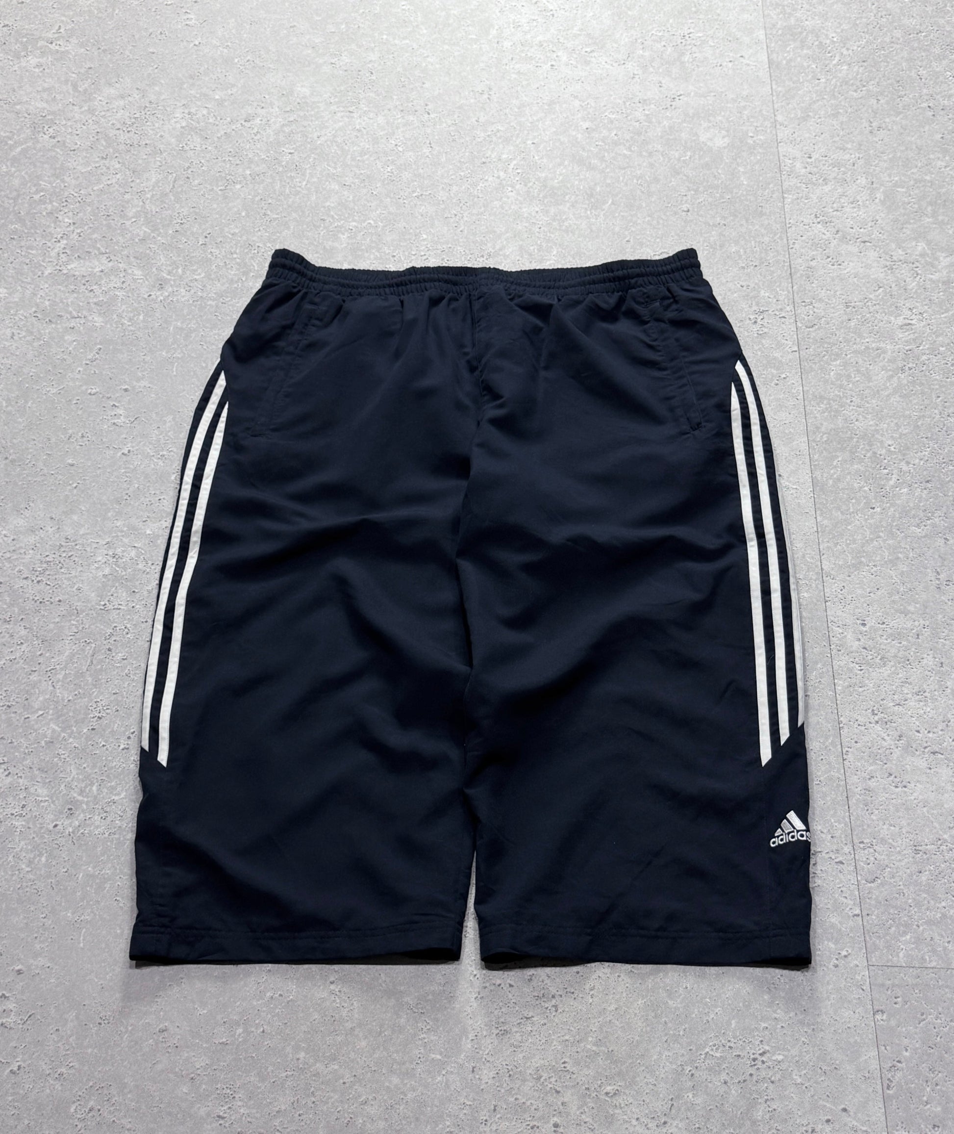 Vintage 2000s Adidas 3/4 Track Shorts (2XL)