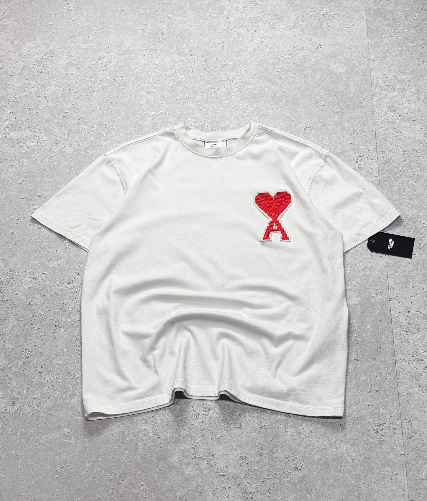 Designer AMI Paris Branded Heart Tee (L)