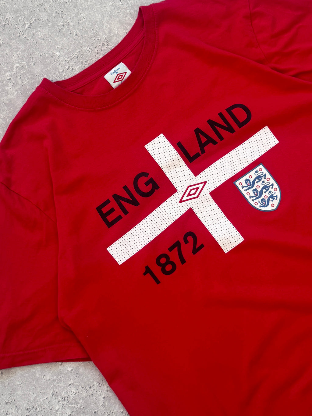 Vintage 2000s Umbro X England Football Tee (XL)