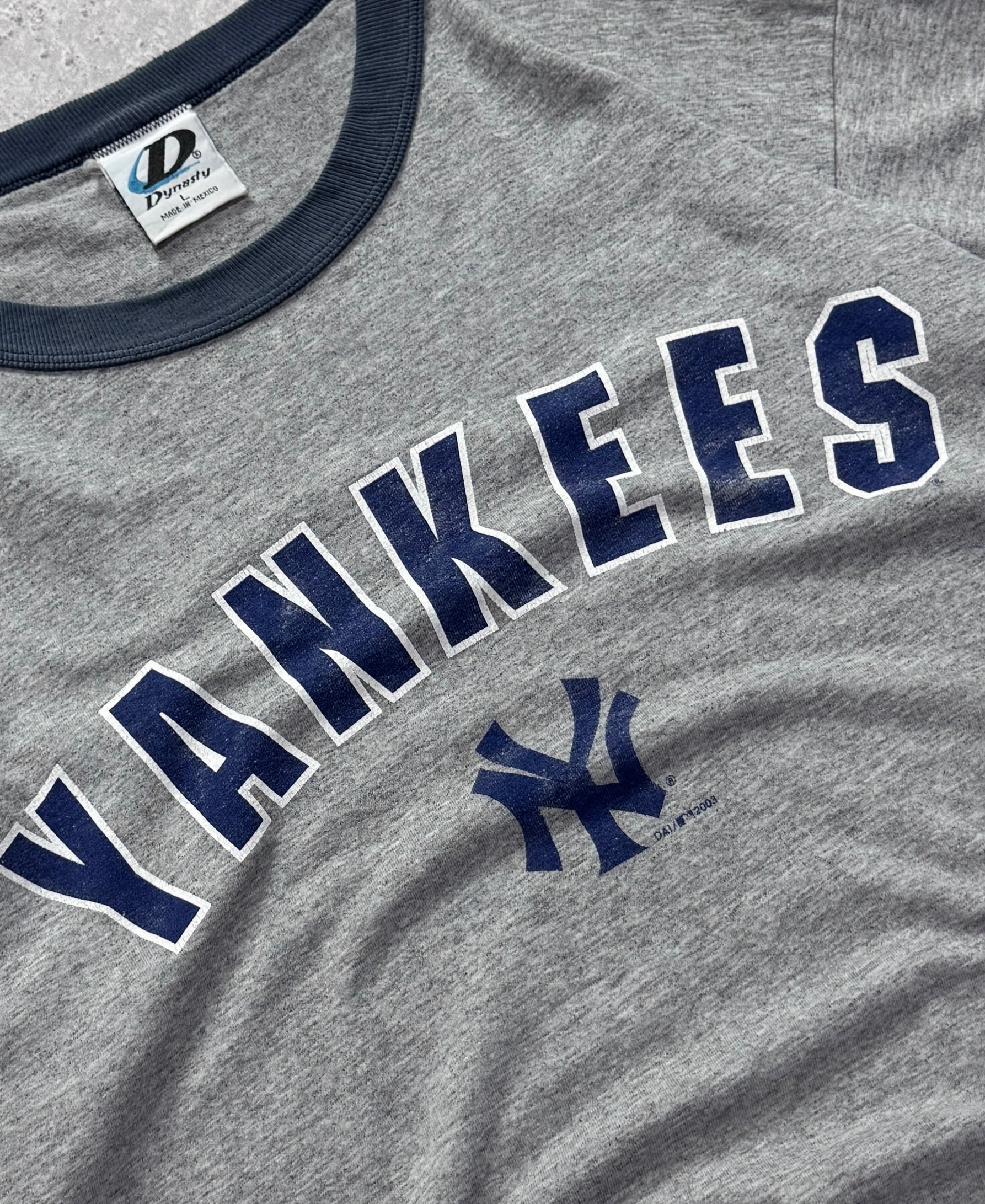 Vintage 2000s New York Yankees Ringer Tee (L)