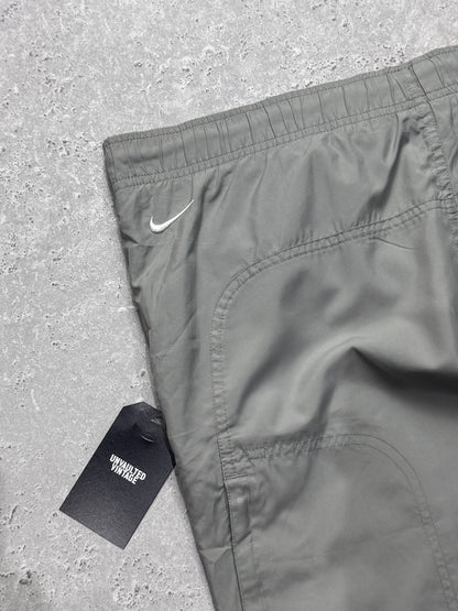 Vintage 2000s Nike Adjustable 3/4 Track Shorts (36")