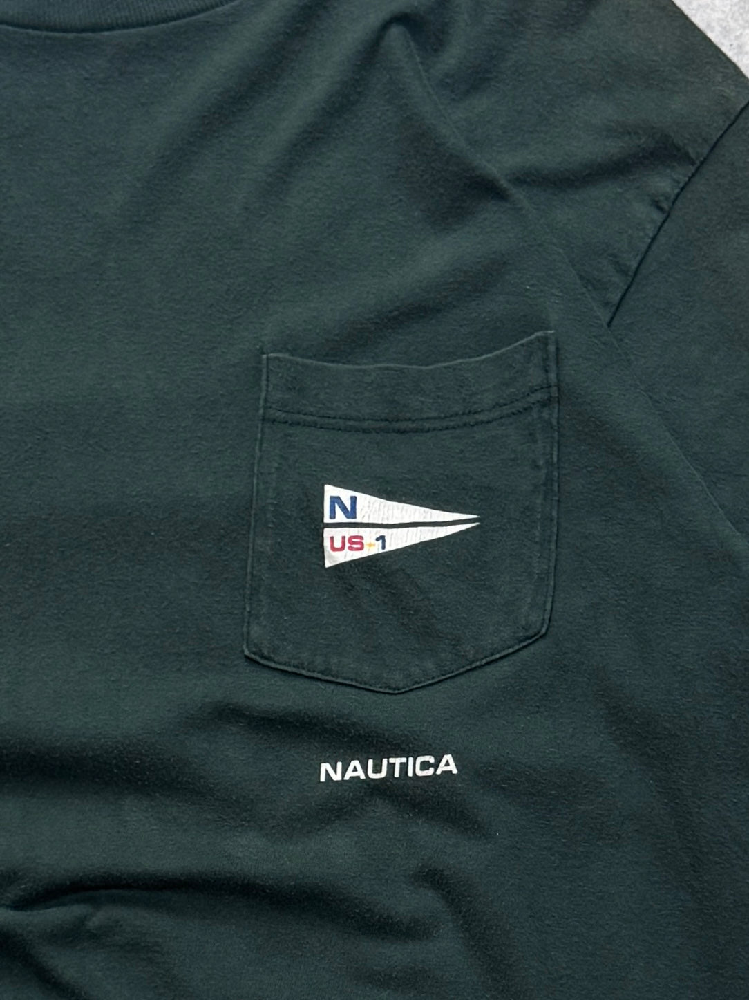 Vintage 90s Nautica Pocket Tee (L)