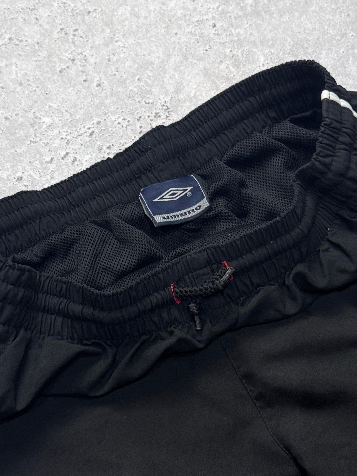 Vintage 2000s Umbro Adjustable 3/4 Track Shorts (30")