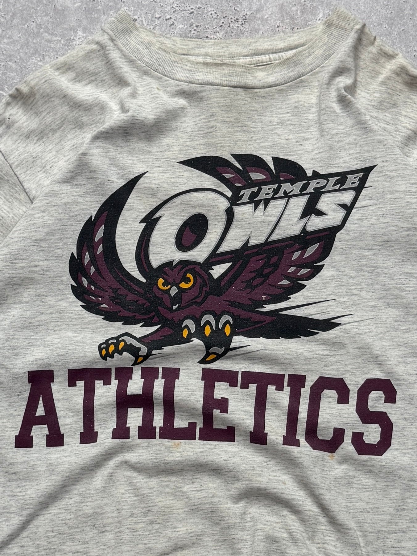 Vintage 90s Temple Owls Athletics Graphic Tee (L)