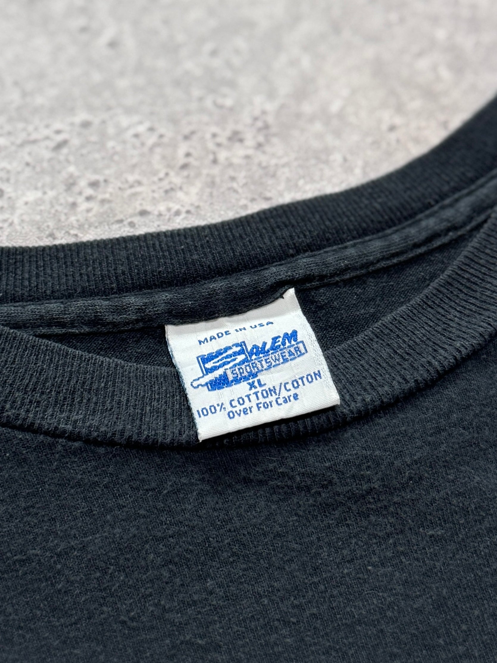 Vintage 90s Salem X Detroit Pistons NBA Tee (L)