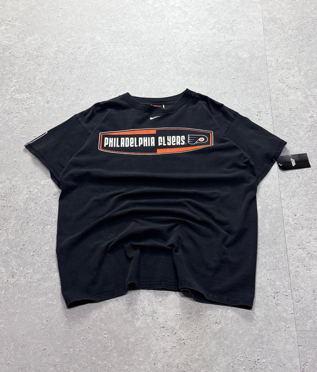 Vintage 2000s Nike X Philadelphia Flyers NHL Tee (M)