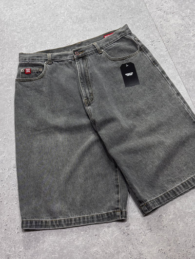 Vintage Y2K DC Shoes Embroidered Jorts (34")