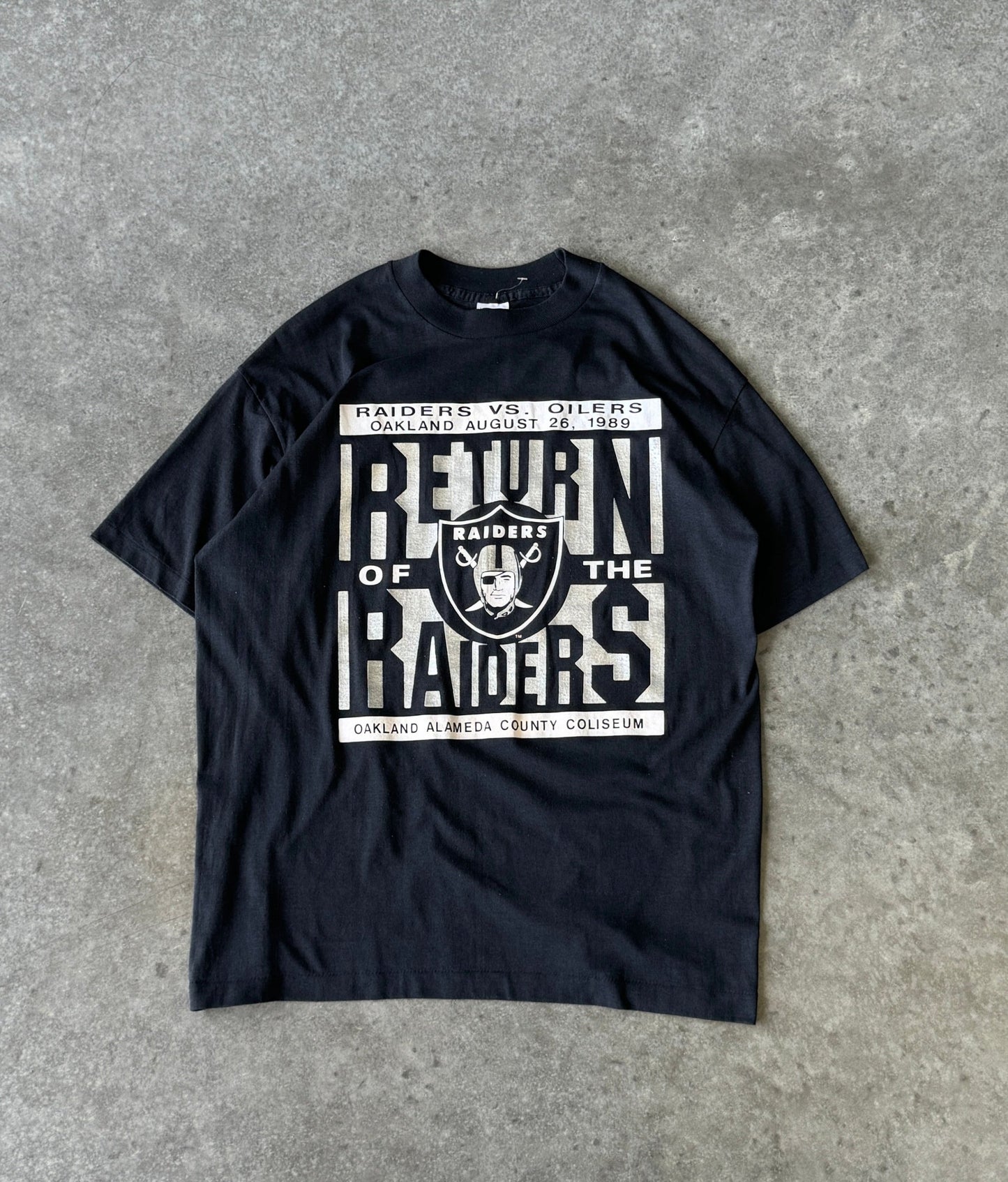 Vintage 80s Oakland Raiders Tee (M)