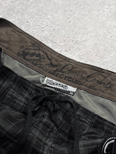 Vintage Y2K Billabong Plaid Boardshorts (36”)