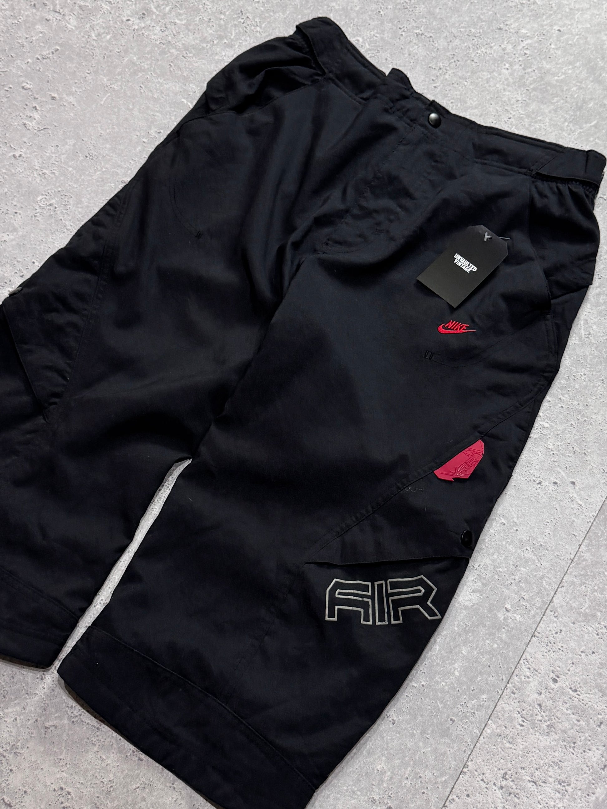 Vintage 2000s Nike Air 3/4 Track Shorts (M)