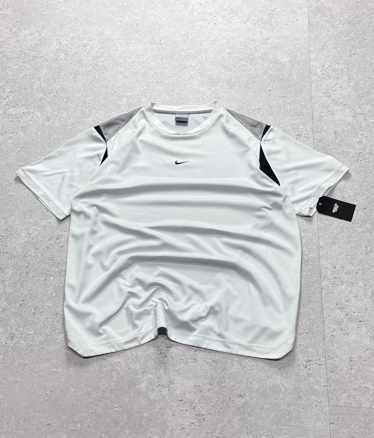 Vintage 2000s Nike Shox Training Tee (L)