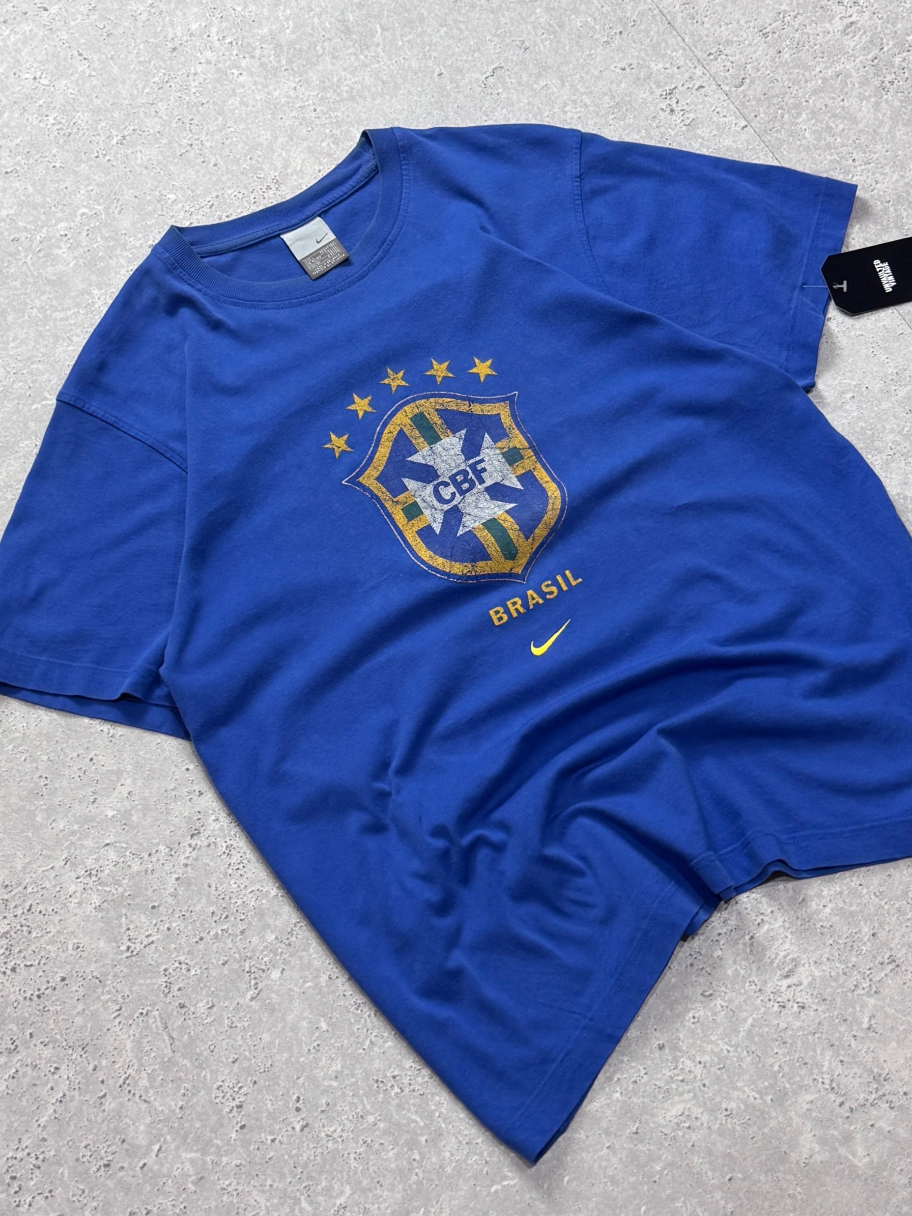 Vintage 2000s Nike X Brasil Football Tee (M)