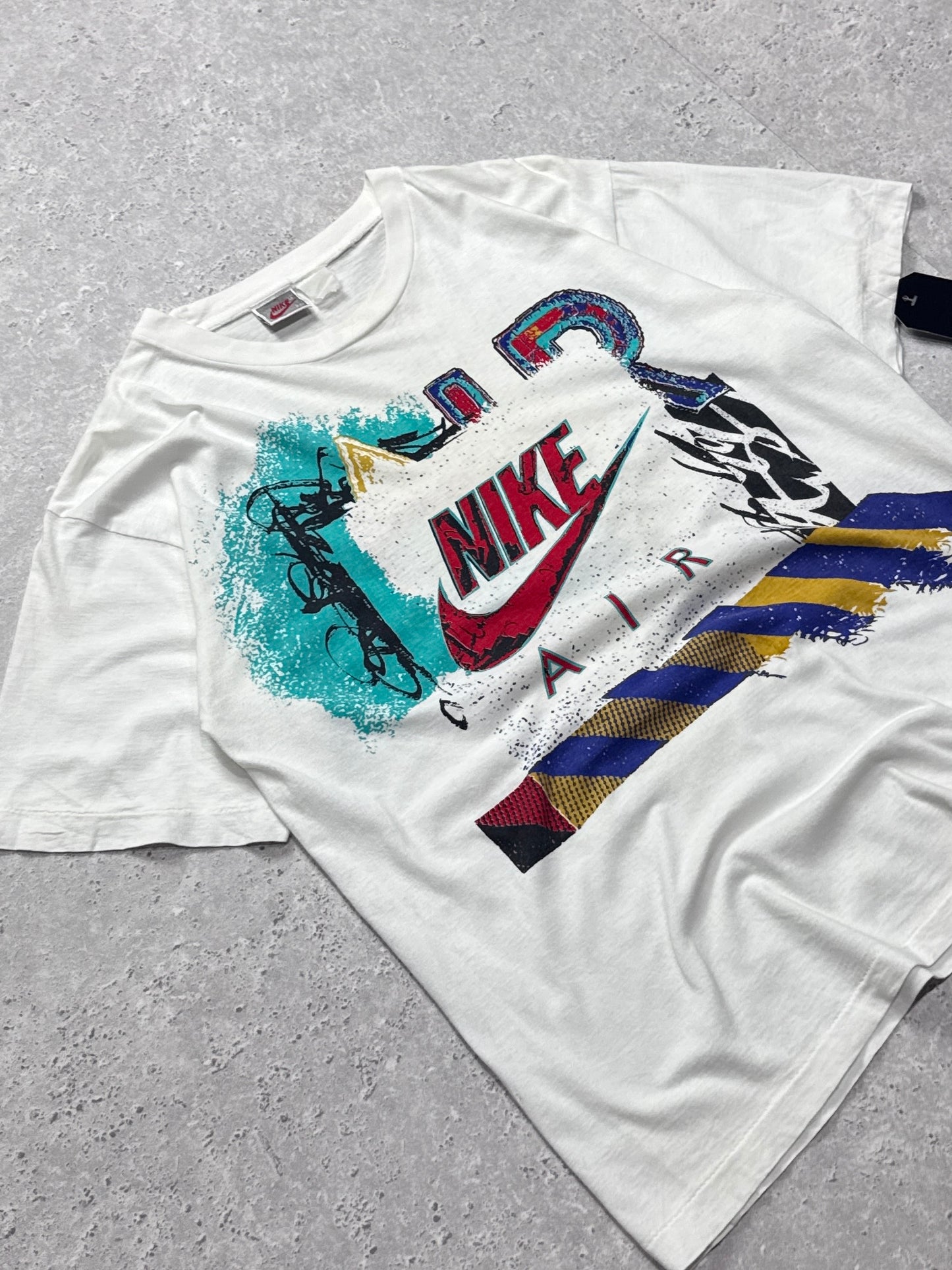 Vintage 90s Nike Abstract Tee (M)