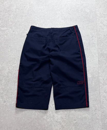 Vintage 2000s Nike 3/4 Skate Shorts (30")