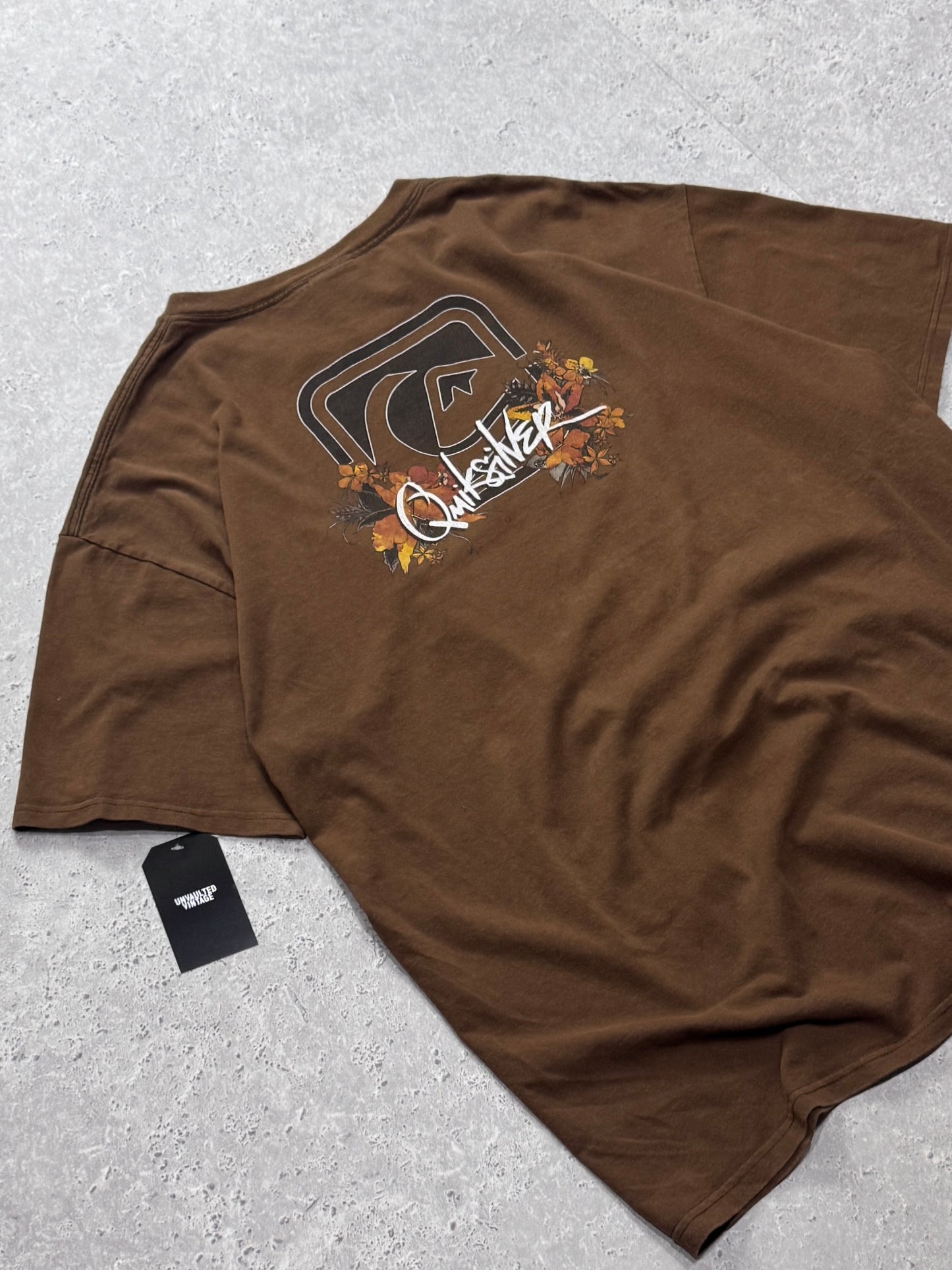 Vintage 2000s Quiksilver Autumn Tee (XL)