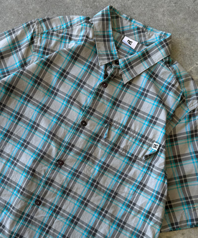 Vintage 00s DC Skateboarding Button Up Shirt (M)