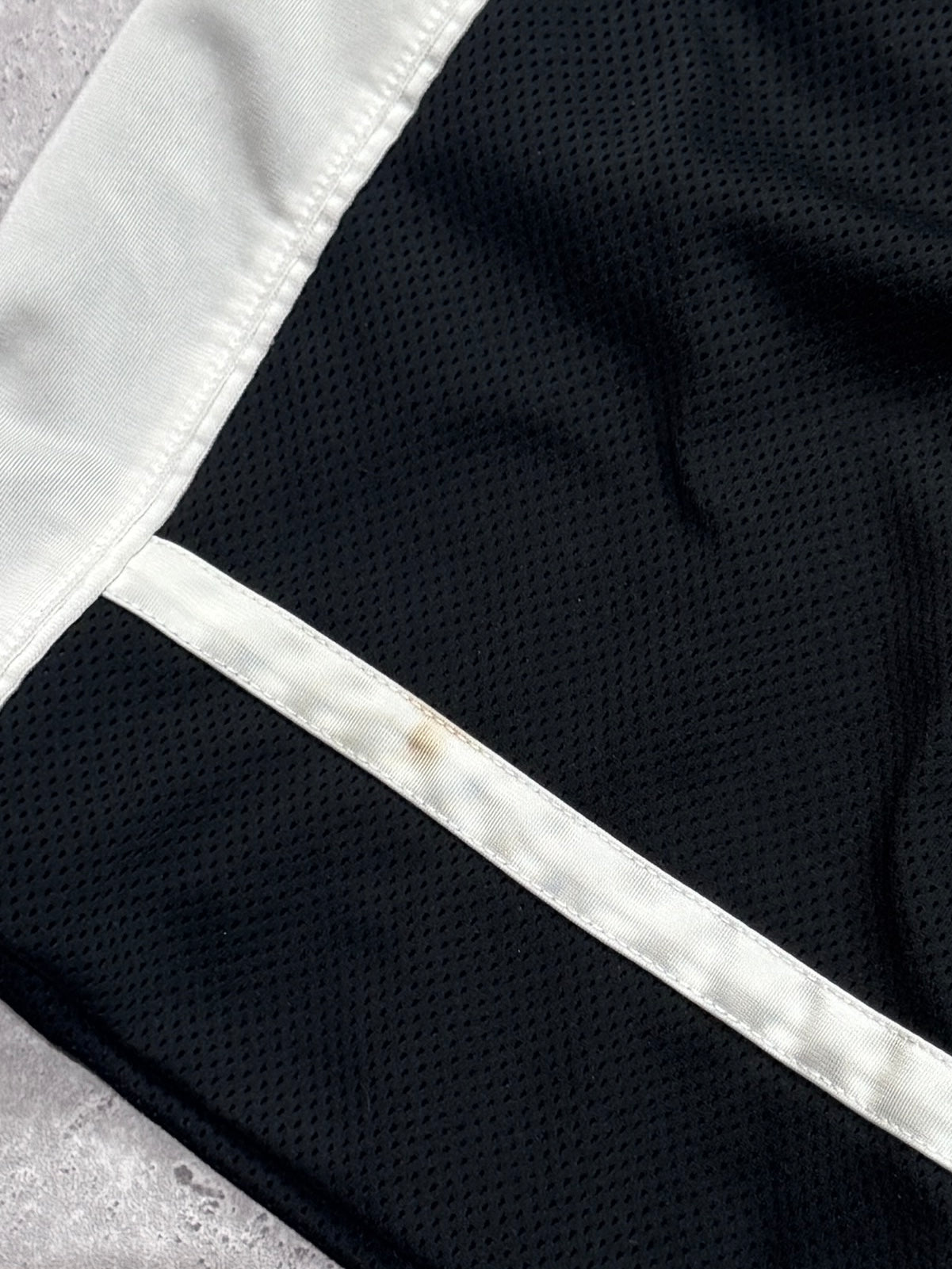 Vintage 2000s Nike Basketball Shorts (S)