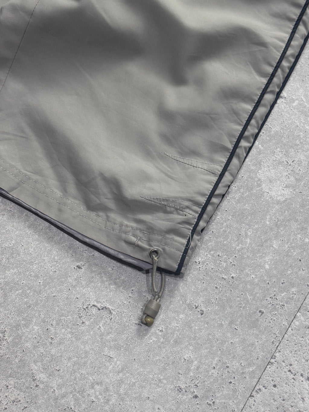 Vintage 2000s Umbro Adjustable 3/4 Track Shorts (XS)