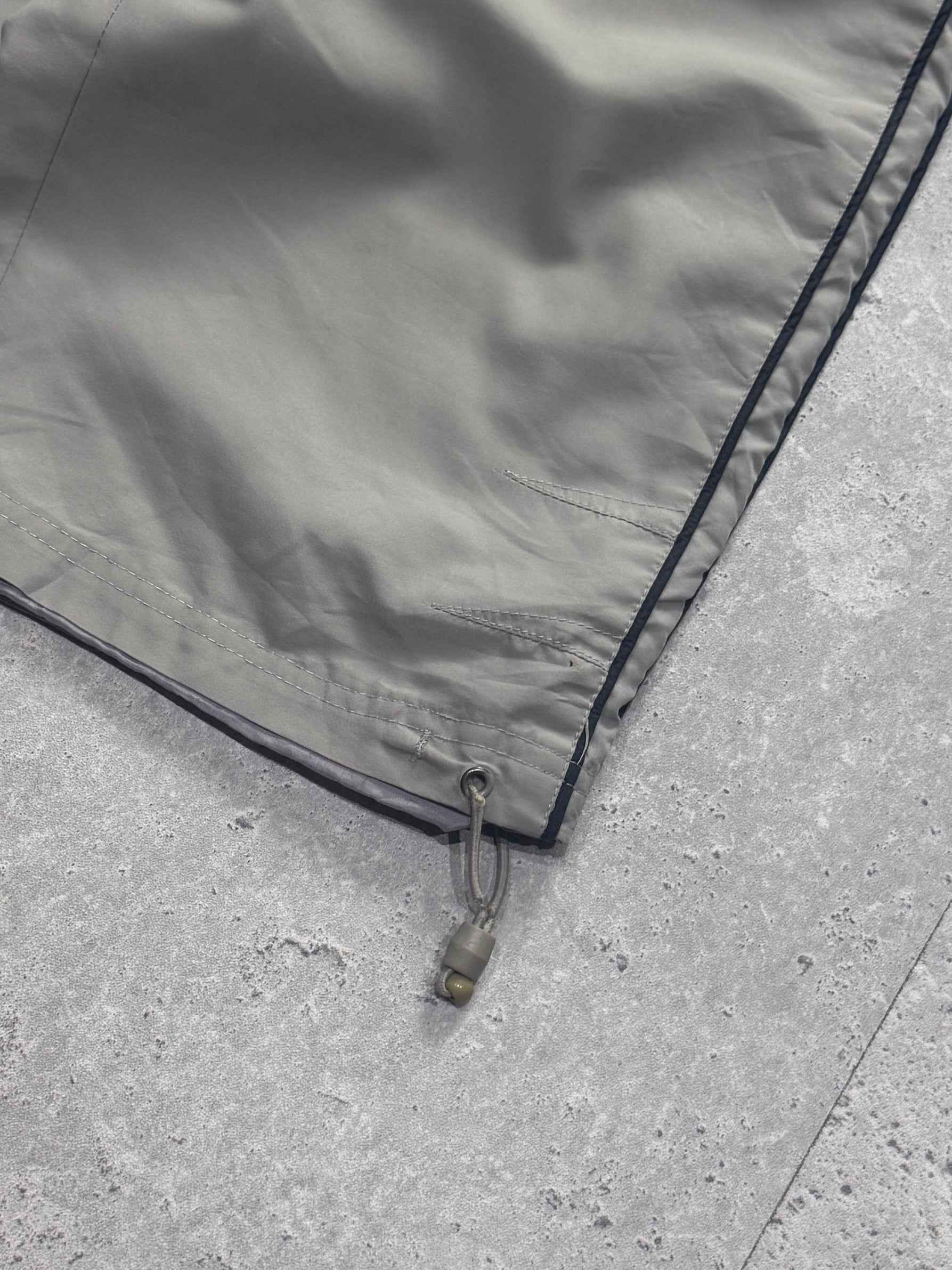 Vintage 2000s Umbro Adjustable 3/4 Track Shorts (XS)