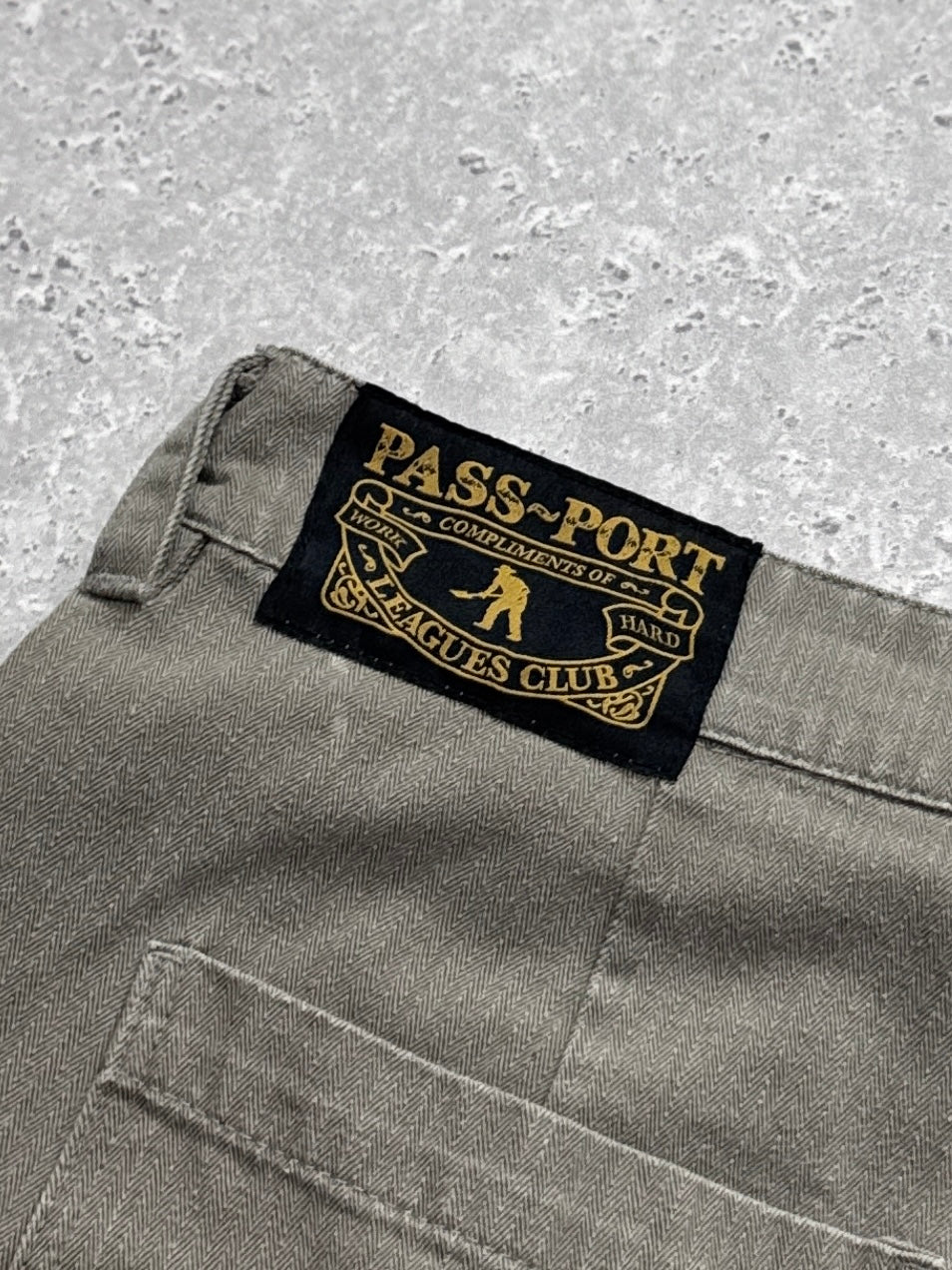 Vintage 2000s Pleated Shorts (32”)