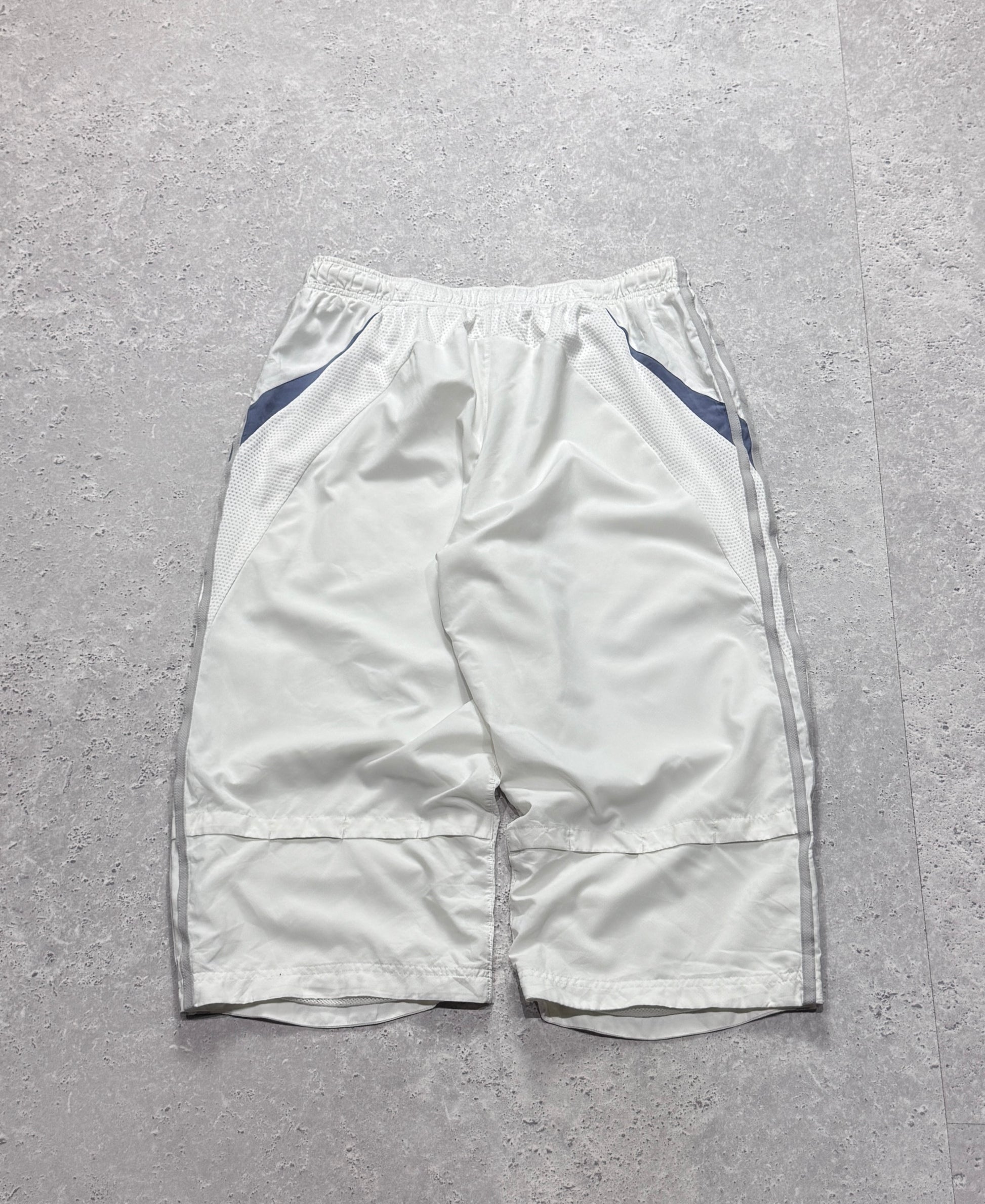 Vintage 2000s Adidas 3/4 Track Shorts (M)