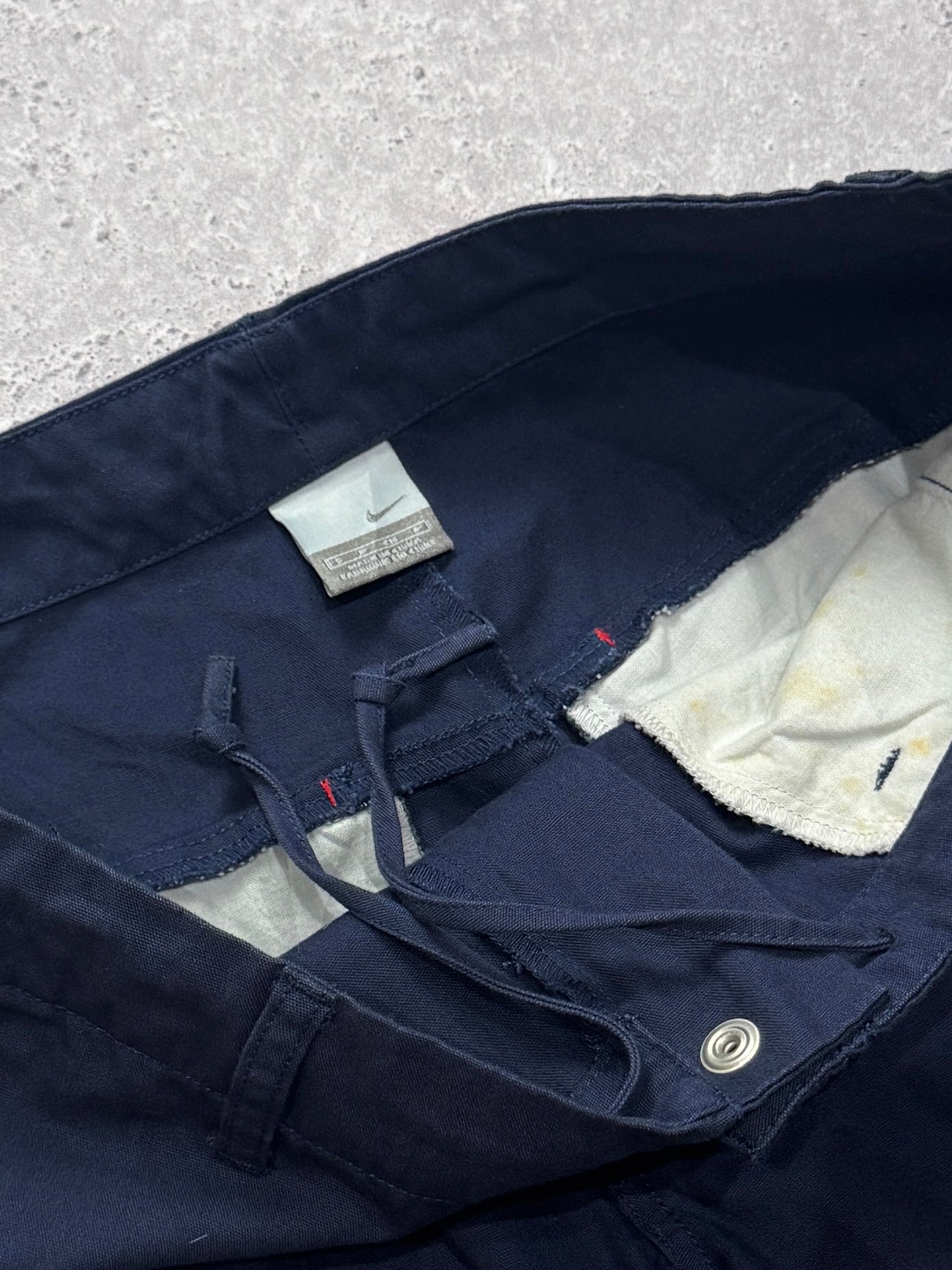 Vintage 2000s Nike 3/4 Skate Shorts (30")