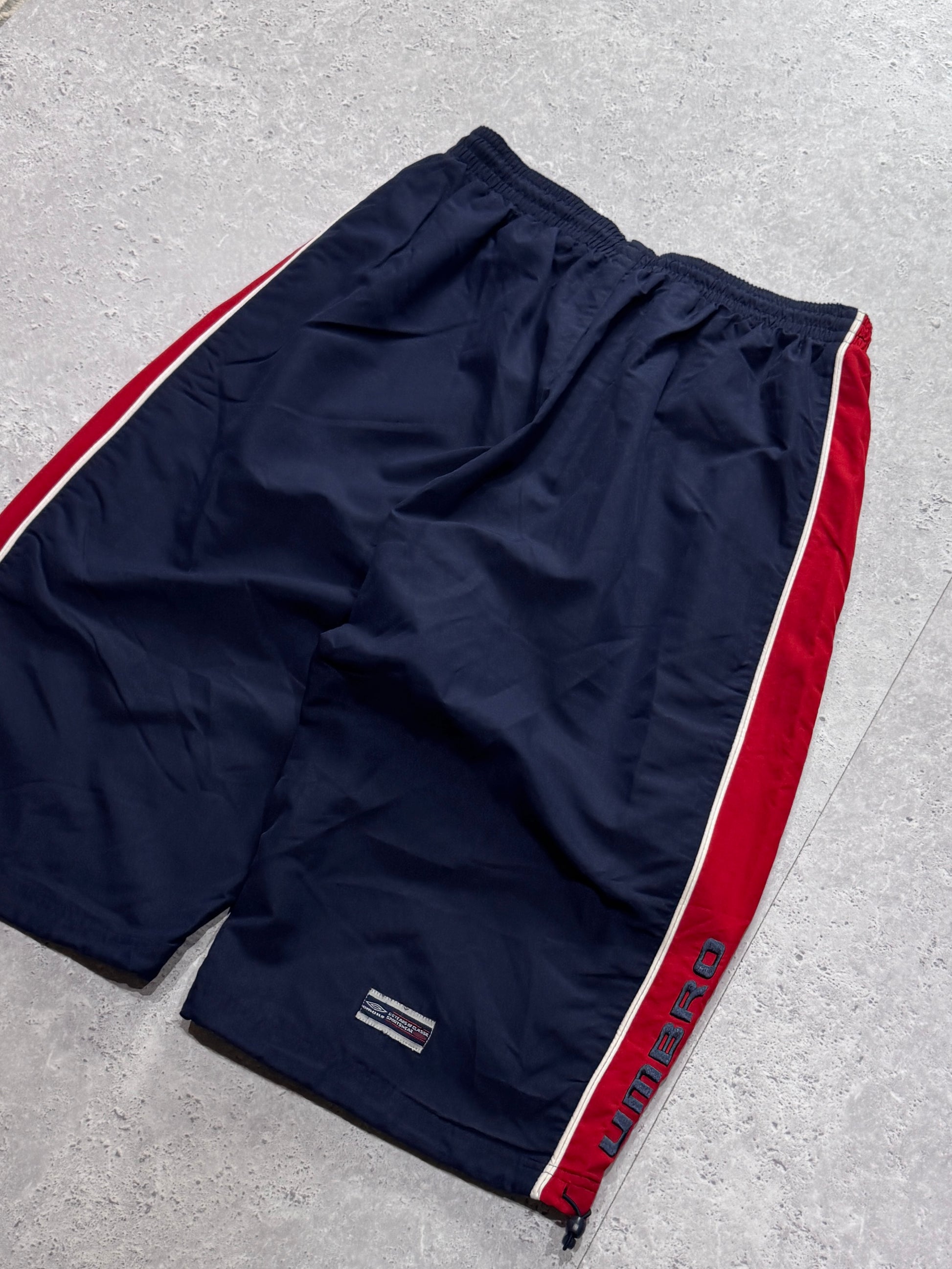 Vintage 2000s Umbro Adjustable 3/4 Track Shorts (XL)