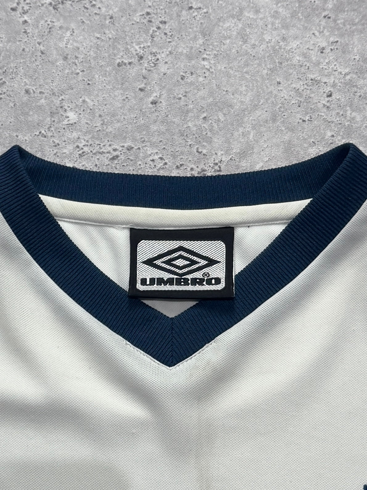 Vintage 1999 Umbro England Football Jersey (XL)