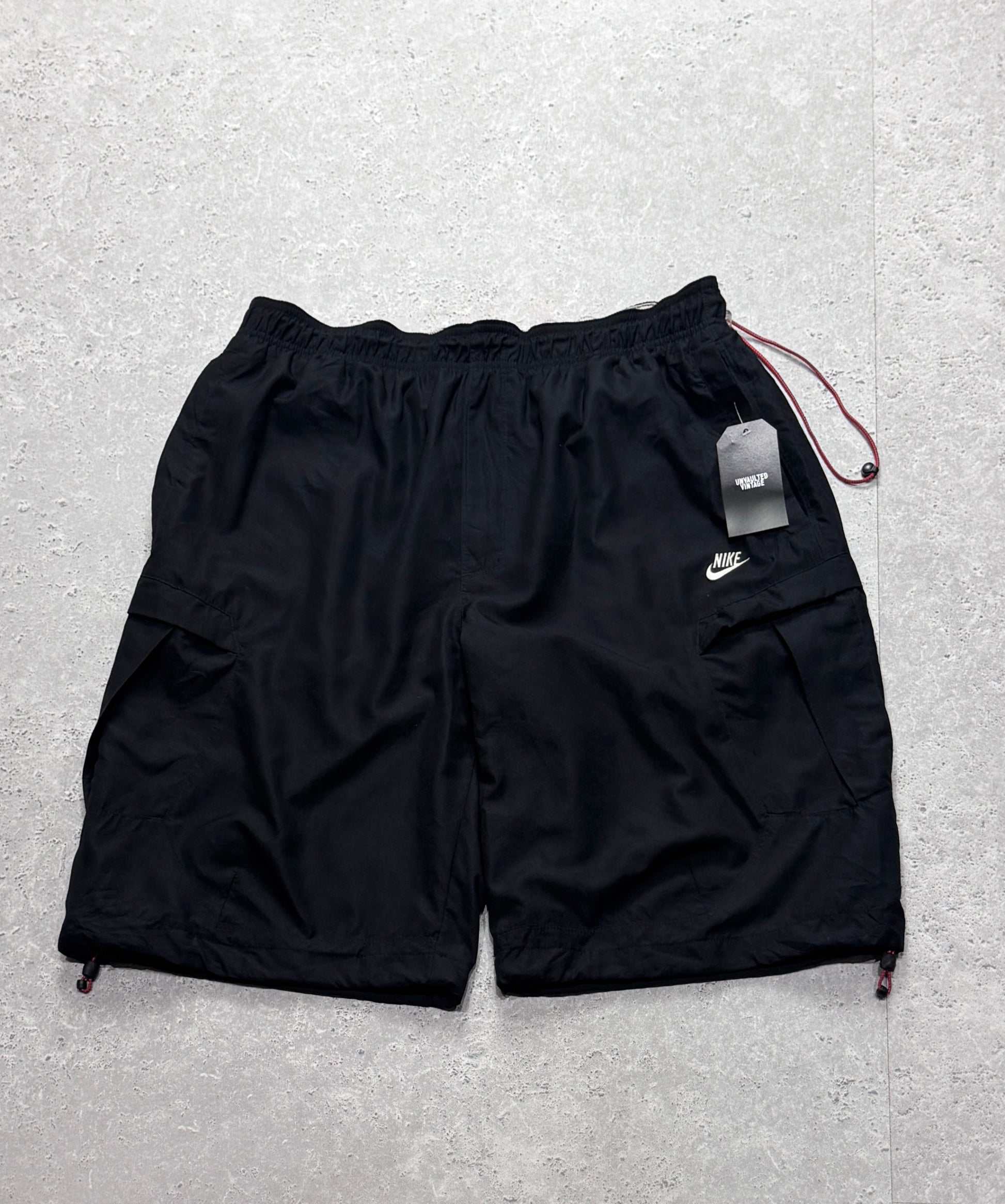 Vintage 2000s Nike Adjustable 3/4 Track Shorts (2XL)