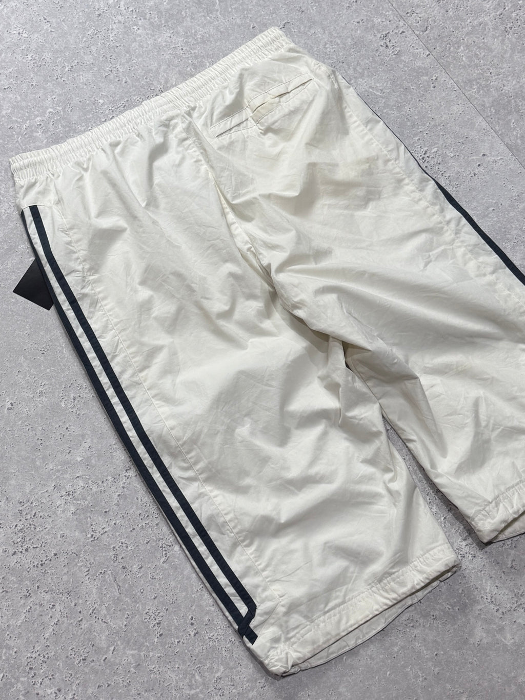 Vintage 2000s Adidas Adjustable 3/4 Track Shorts (M)