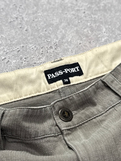 Vintage 2000s Pleated Shorts (32”)