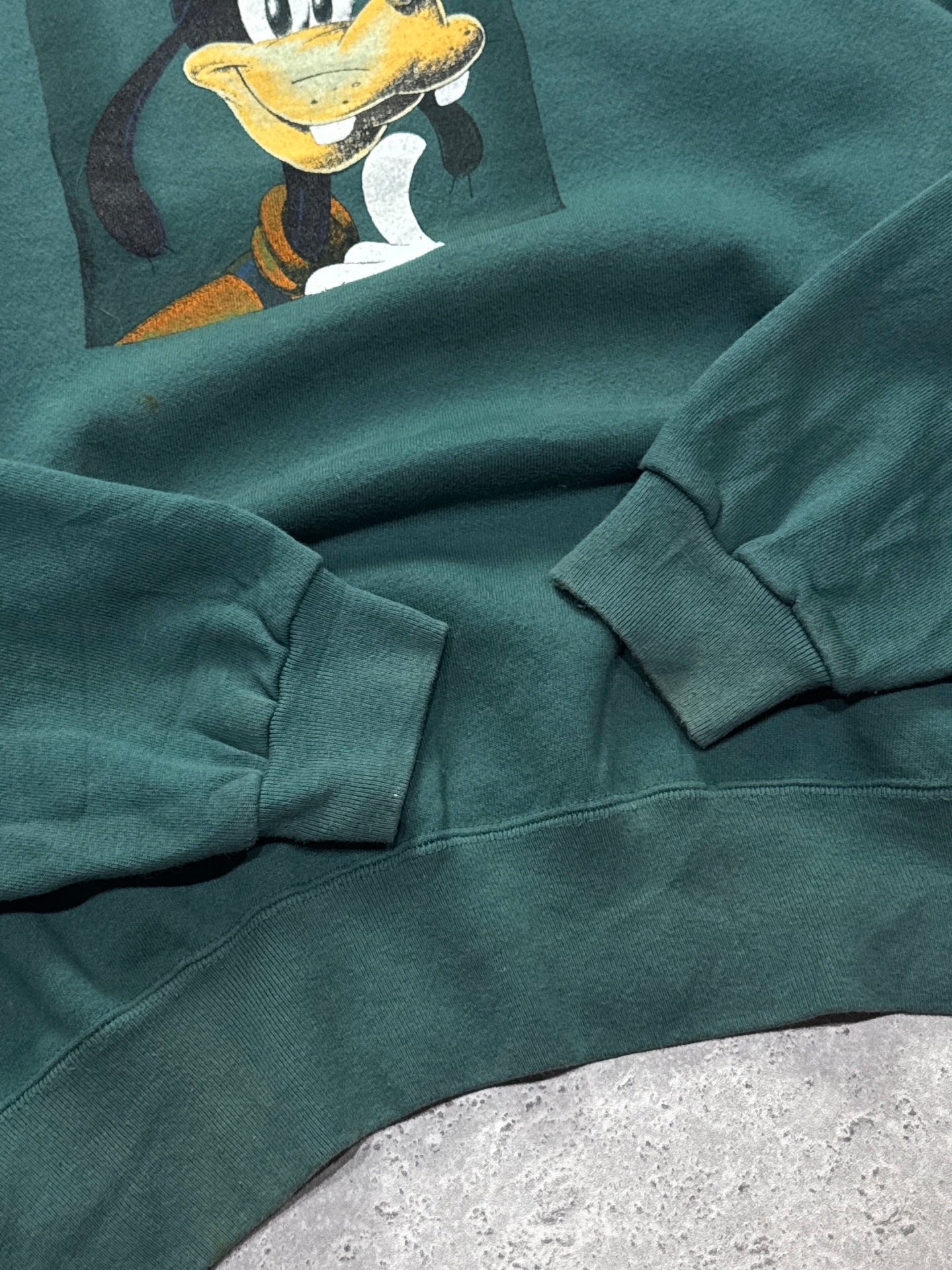 Vintage 2000s Disney Goofy Sweater (L)