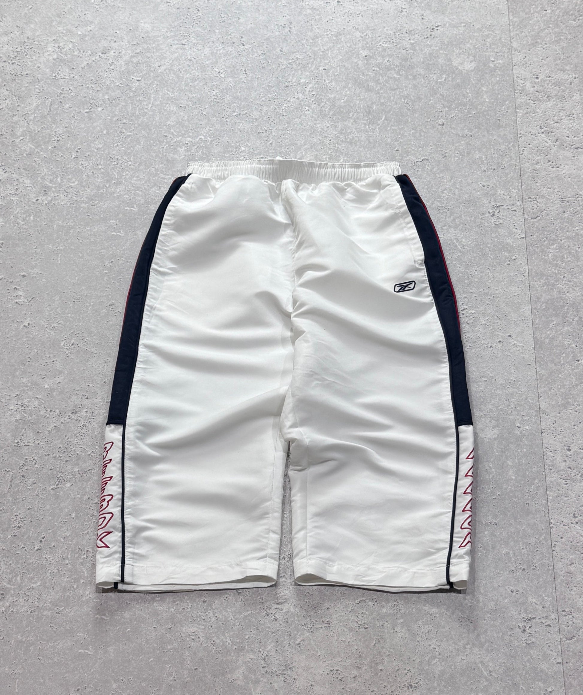 Vintage 2000s Reebok Adjustable 3/4 Track Shorts (M)