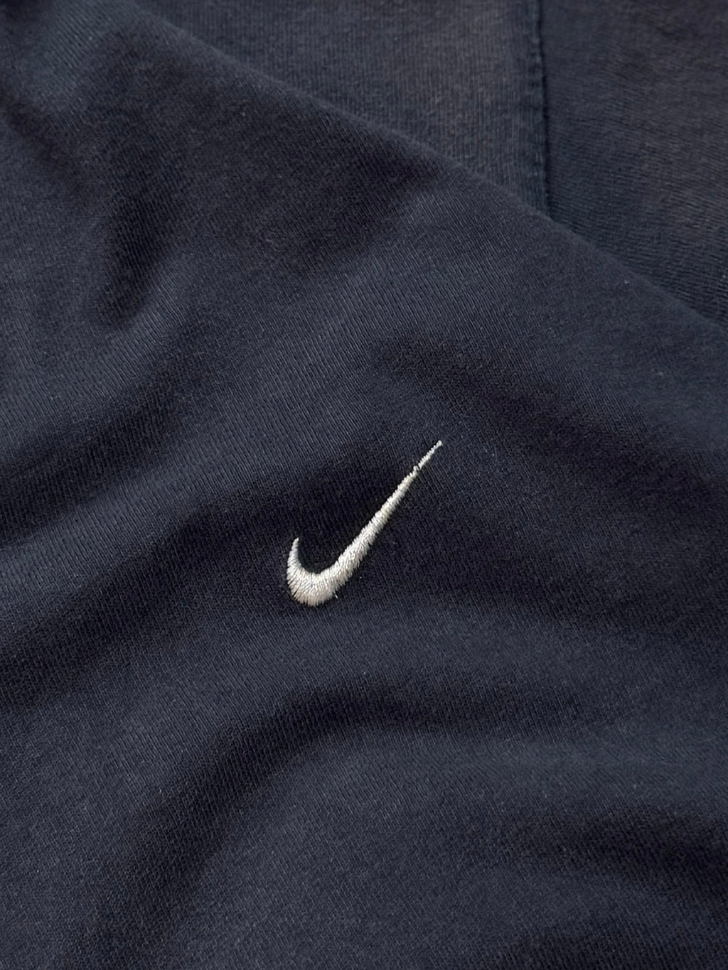 Vintage 2000s Nike Essential Tee (S)