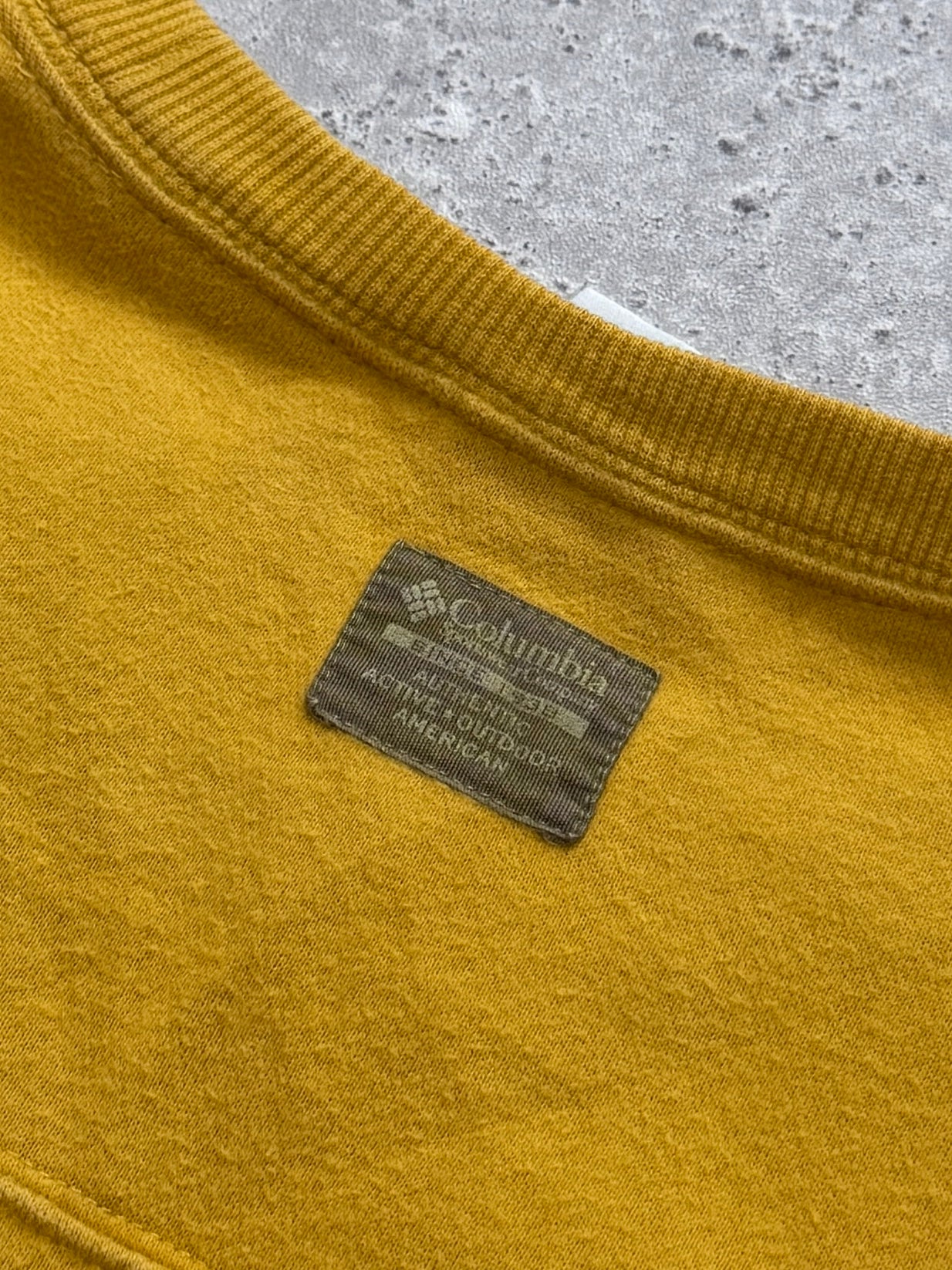 Vintage 2000s Columbia Embroidered Sweater (XL)