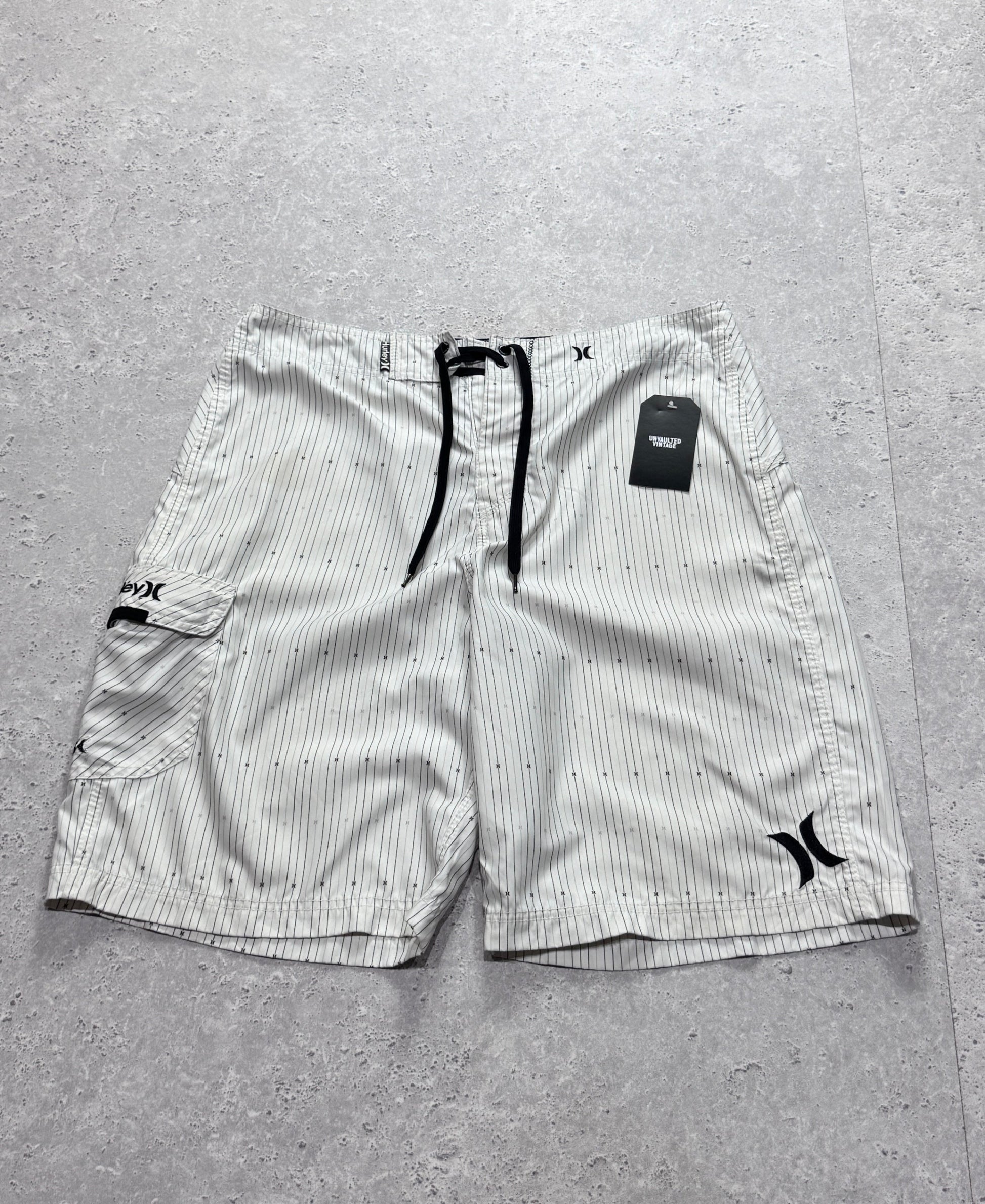 Vintage Y2K Hurley Boardshorts (32”)