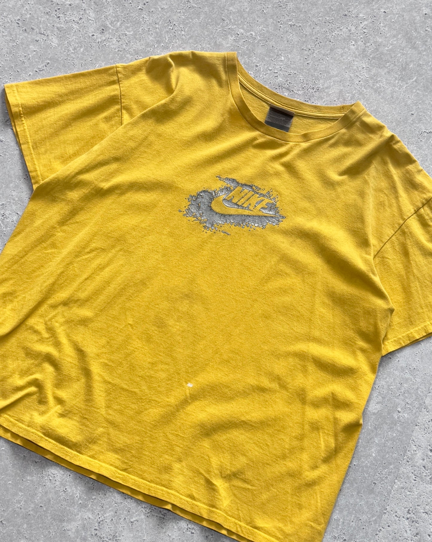 Vintage 00s Nike Logo Tee (L)