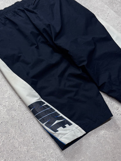 Vintage 2000s Nike Spellout 3/4 Track Shorts (32")