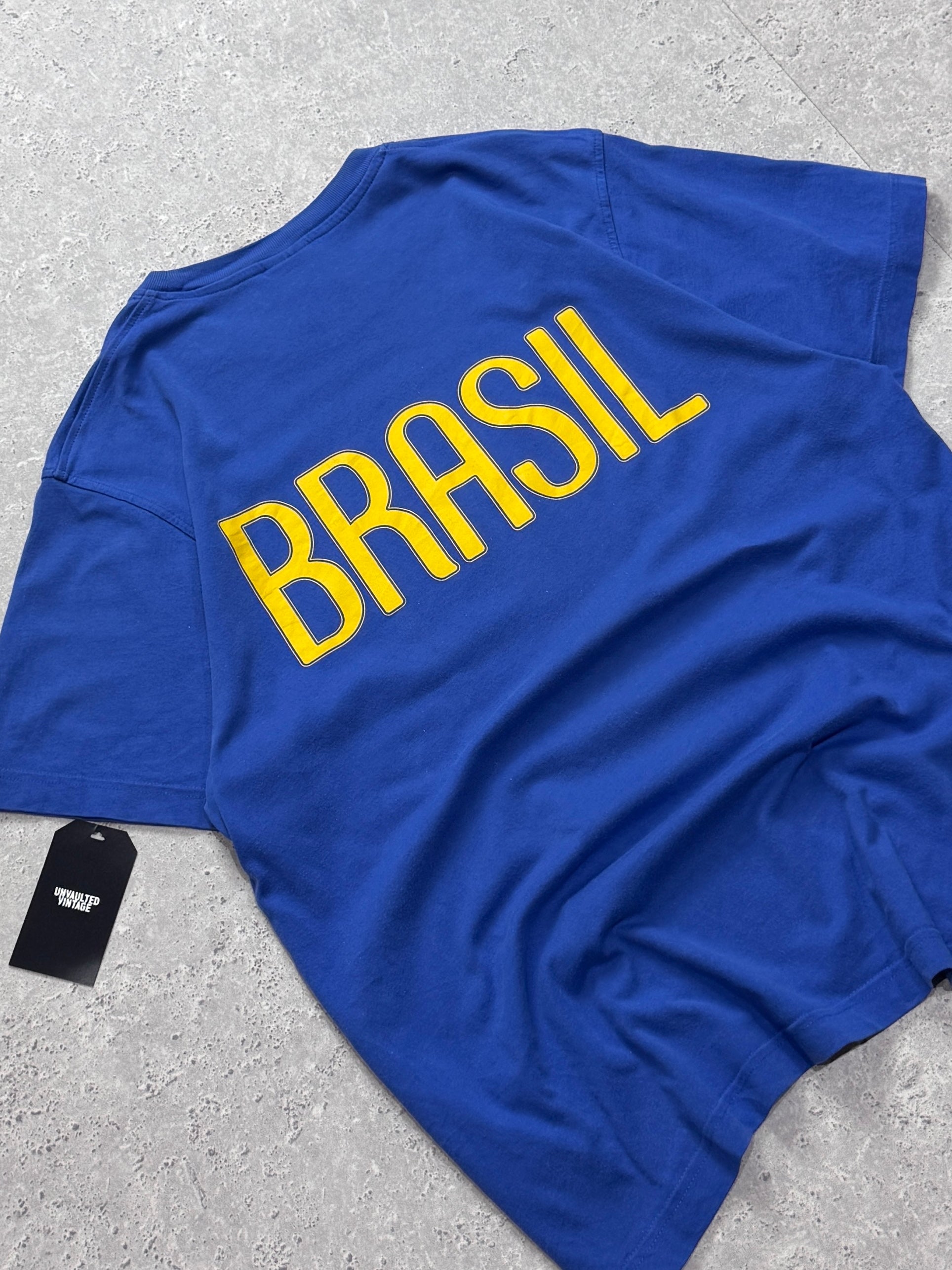 Vintage 2000s Nike X Brasil Football Tee (M)