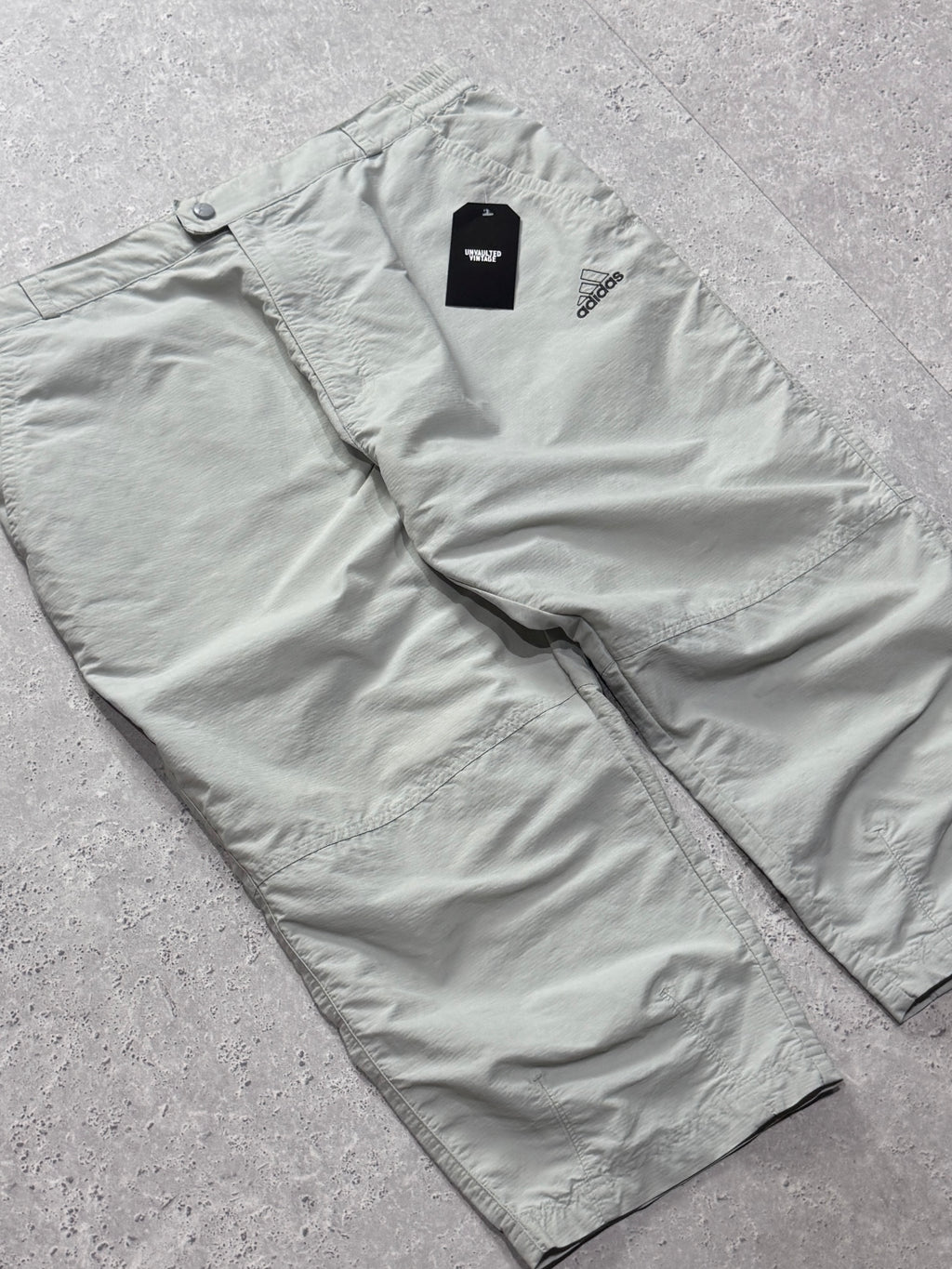 Vintage 2000s Adidas Windbreaker Shorts (XL)